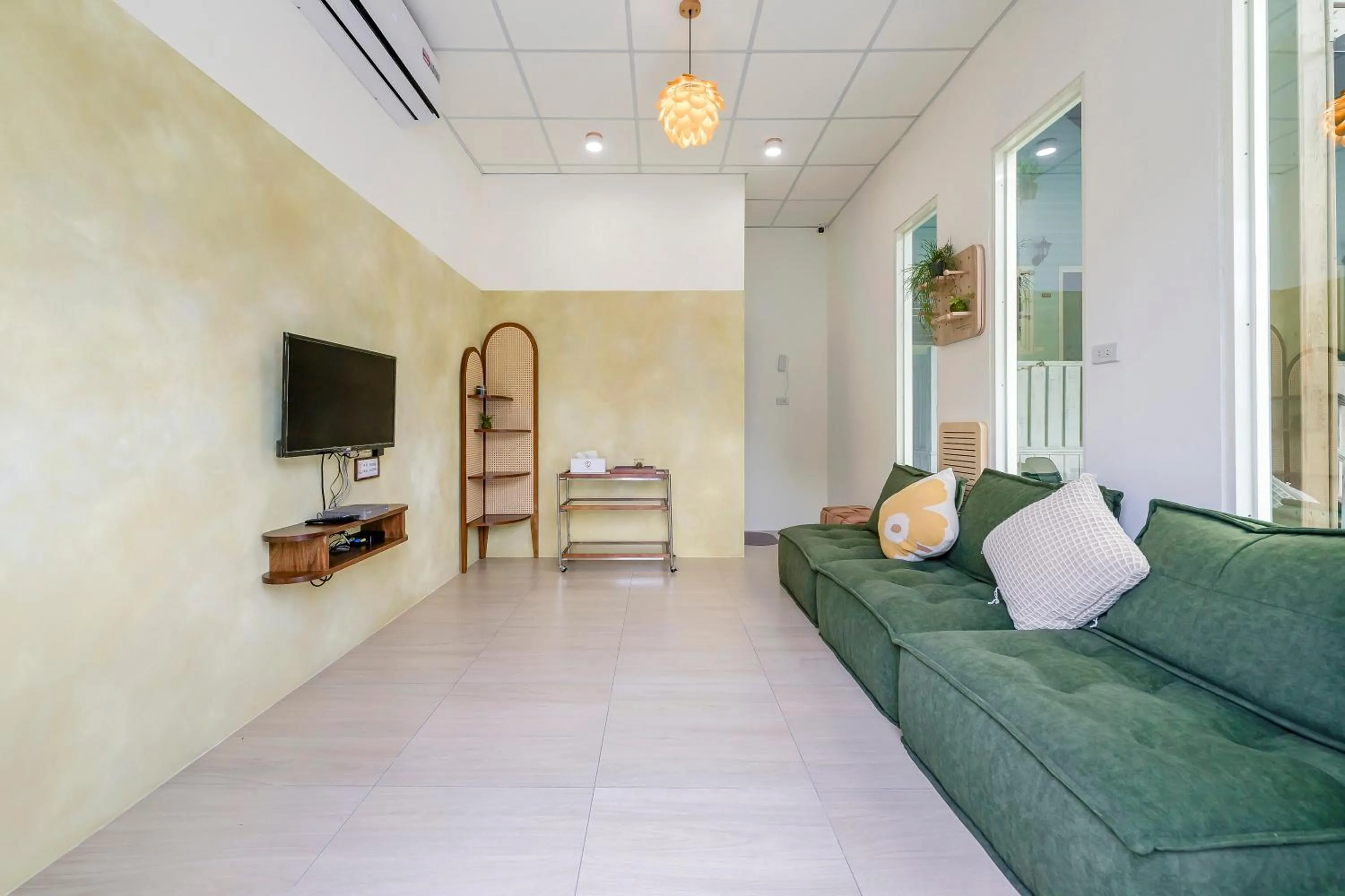 Communal lounge/ TV room in Little Lost B&B l Family&Pet Friendly