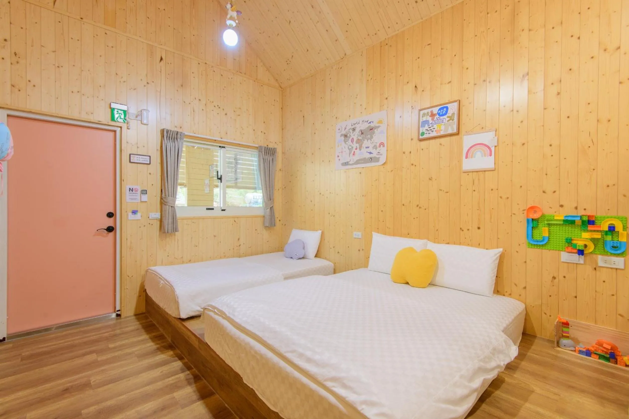 Bedroom, Bed in Little Lost B&B l Family&Pet Friendly
