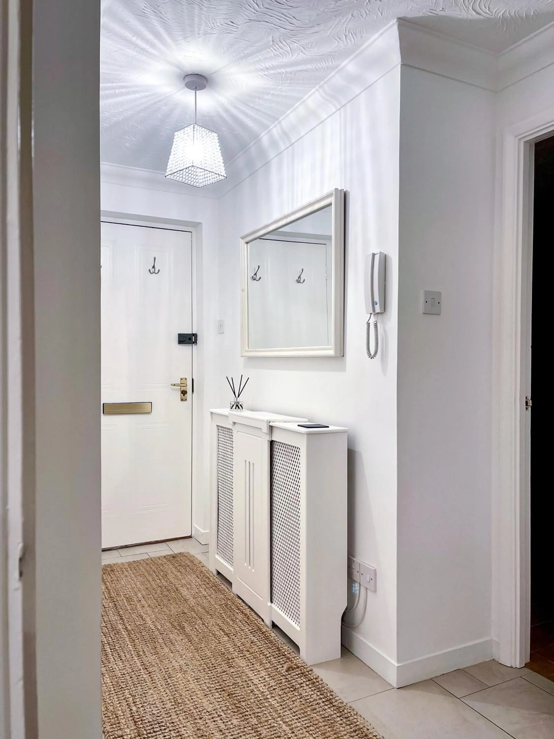 Bathroom in 1-Bed Apt Sleeps 2 20 min walk to Centre