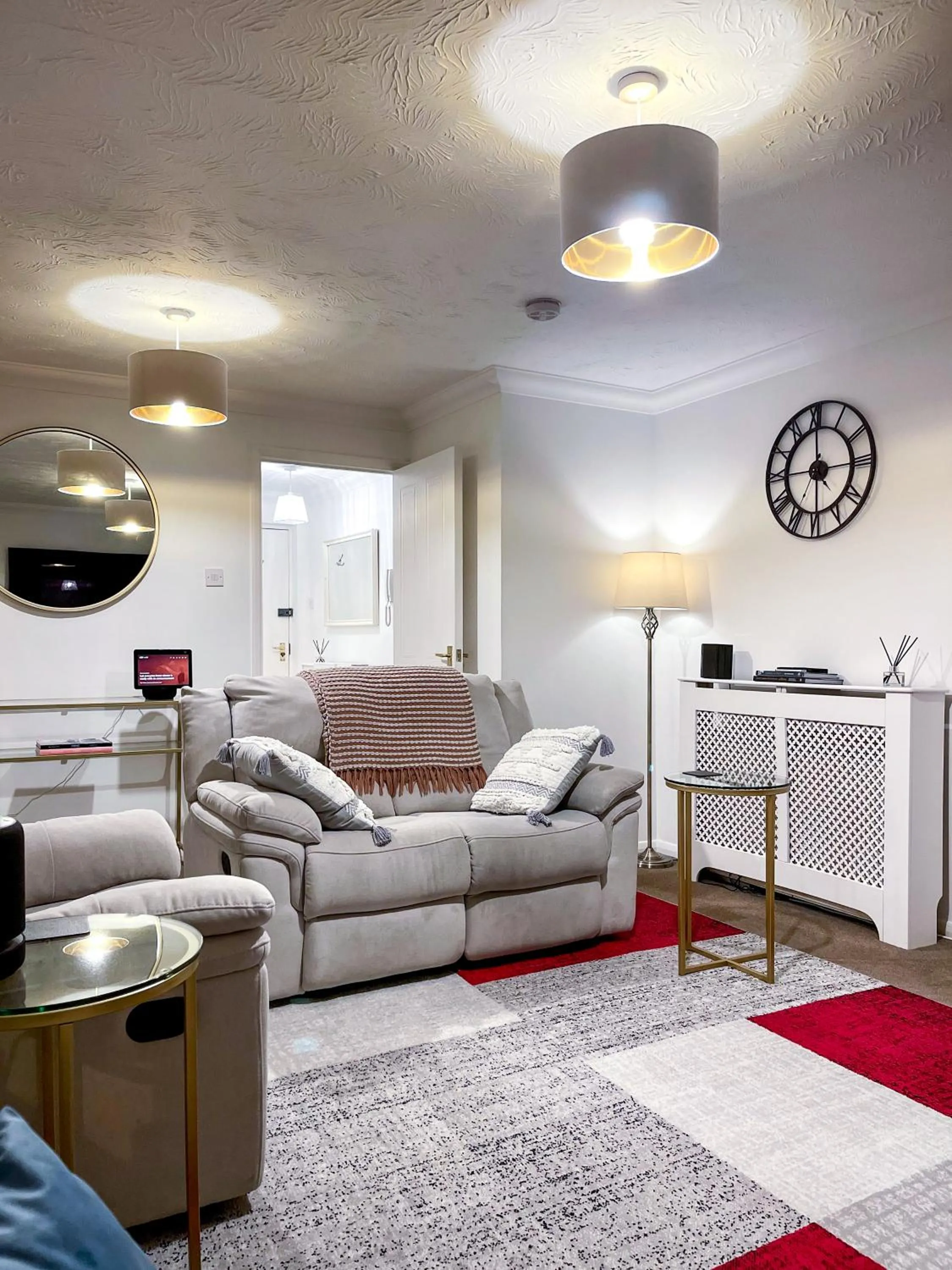Living room in 1-Bed Apt Sleeps 2 20 min walk to Centre