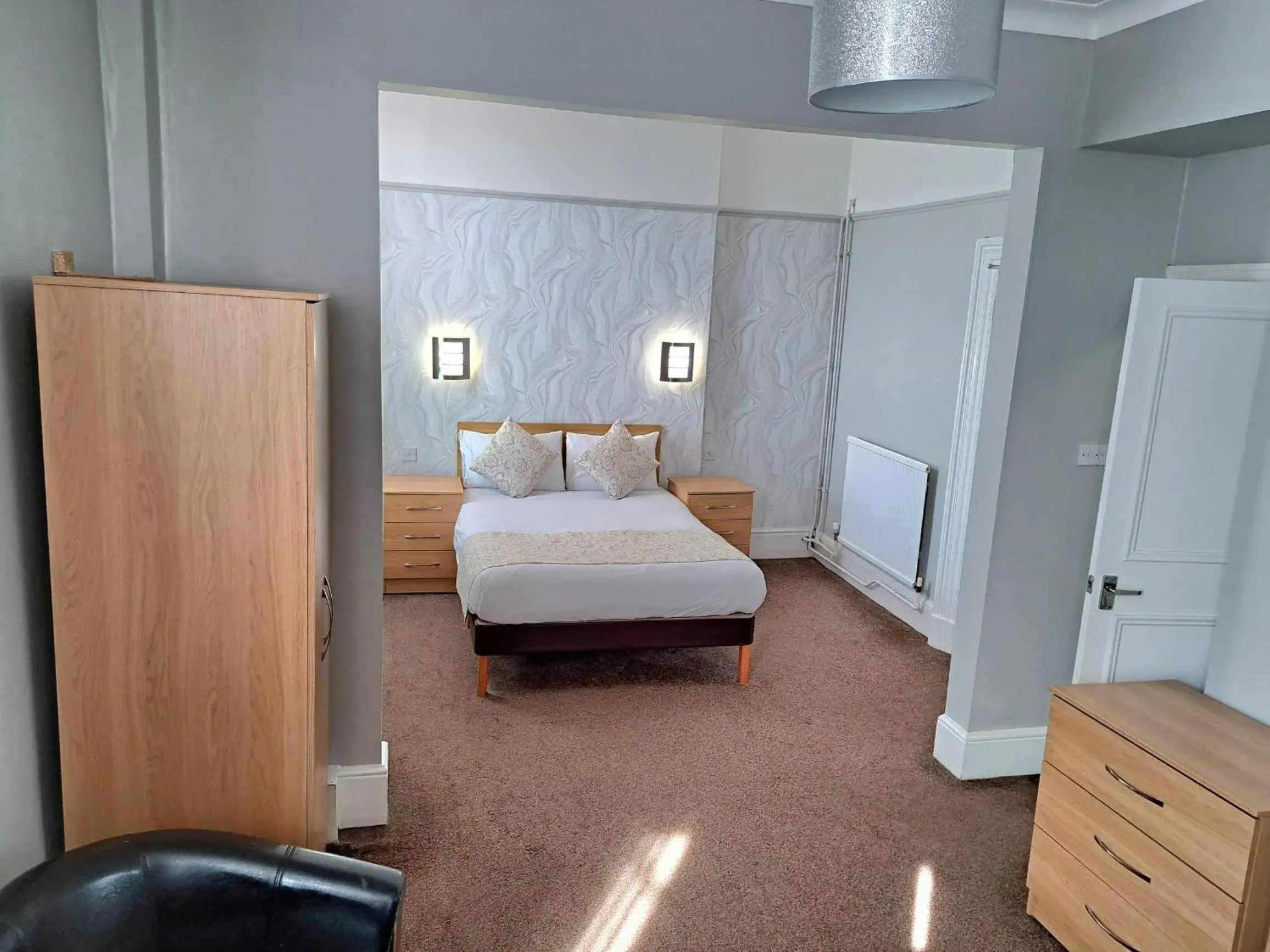 Bed in Prince Of Wales Hotel Bed in Prince Of Wales Hotel