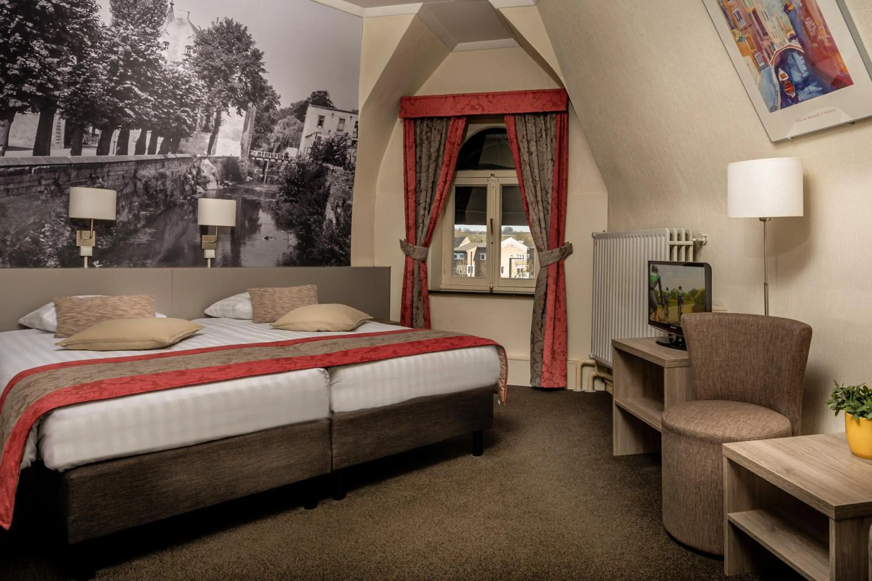 Photo of the whole room, Bed in Hotel Hulsman