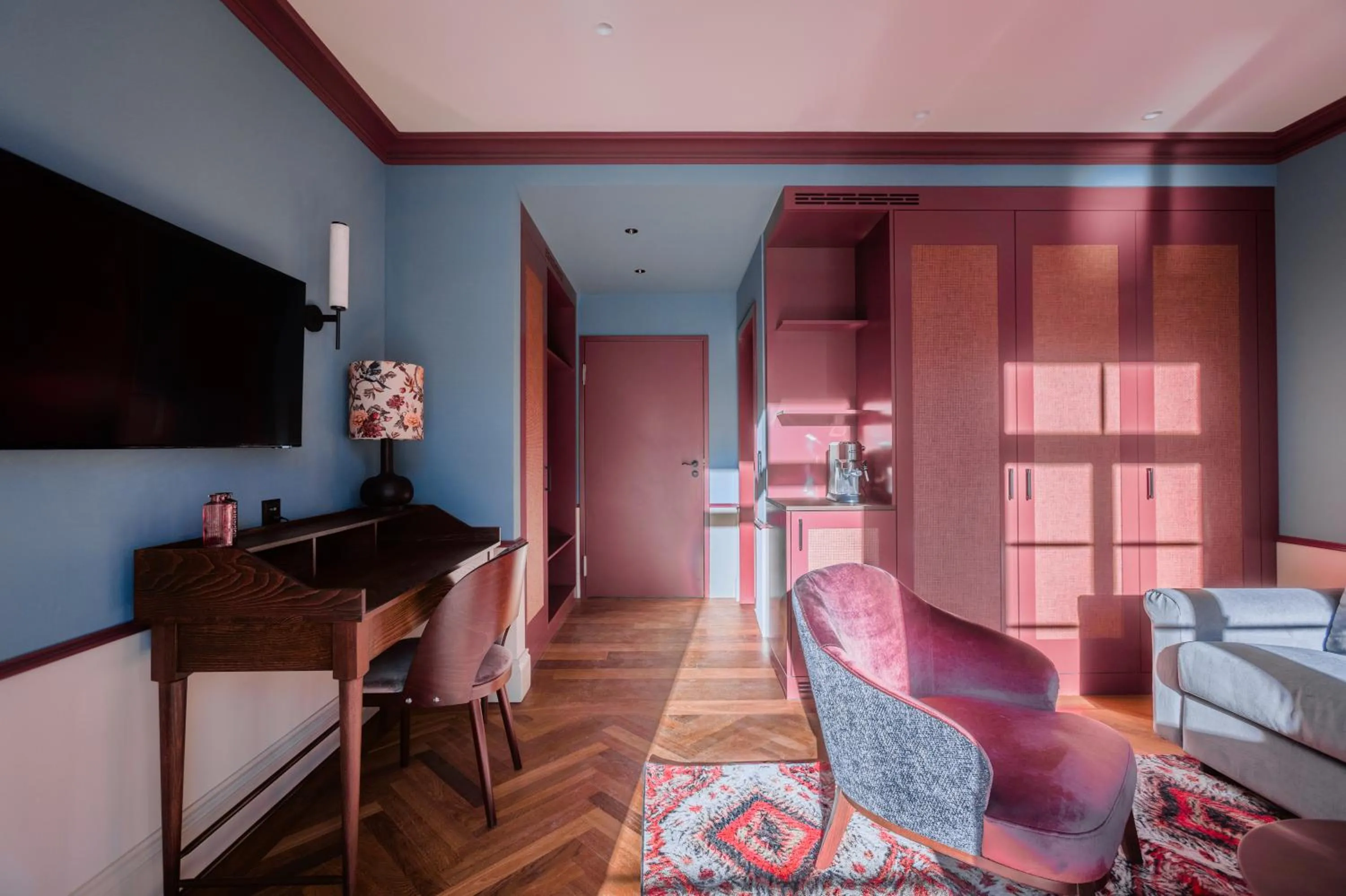 TV and multimedia in Hotel Mürren Palace