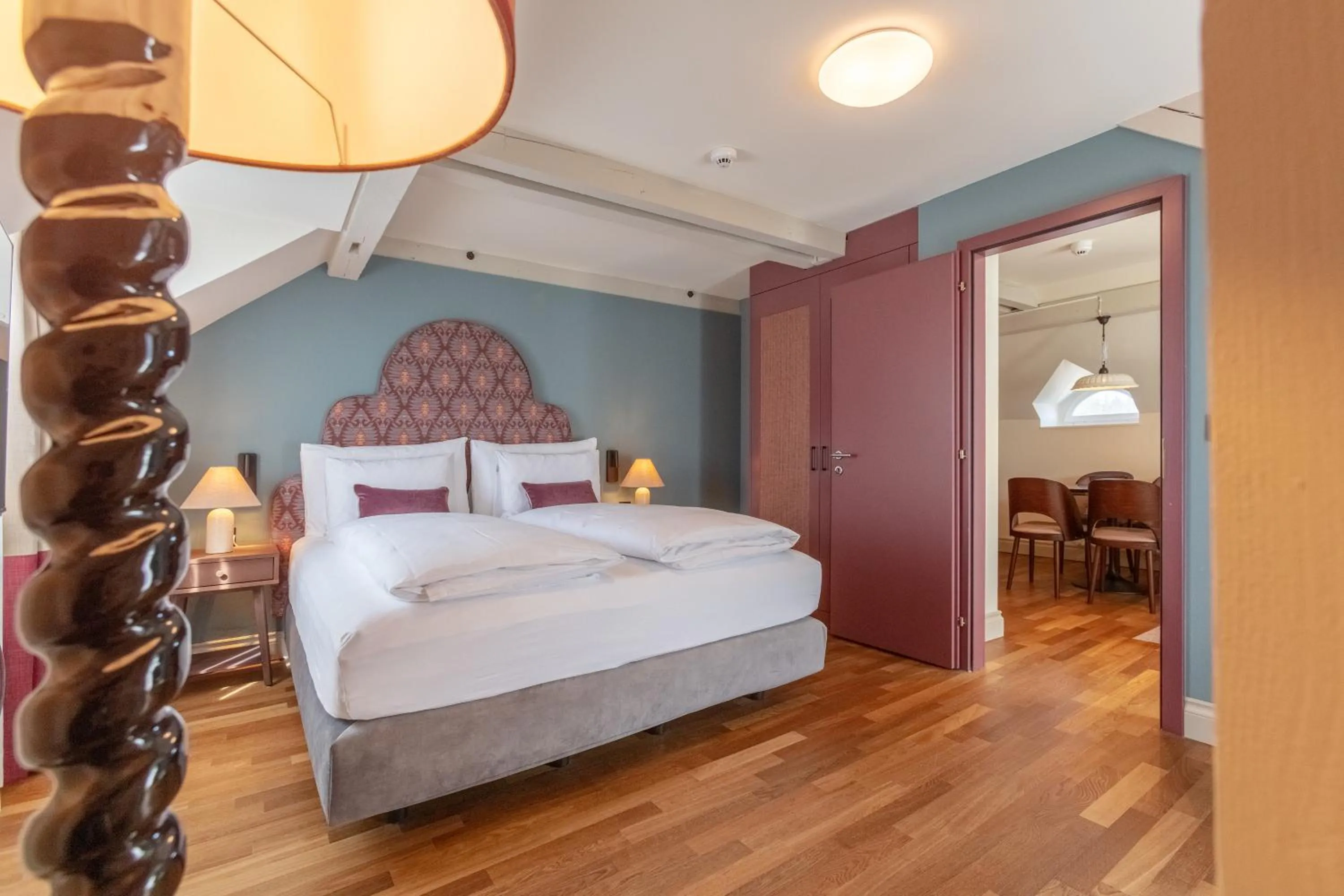 Bed in Hotel Mürren Palace