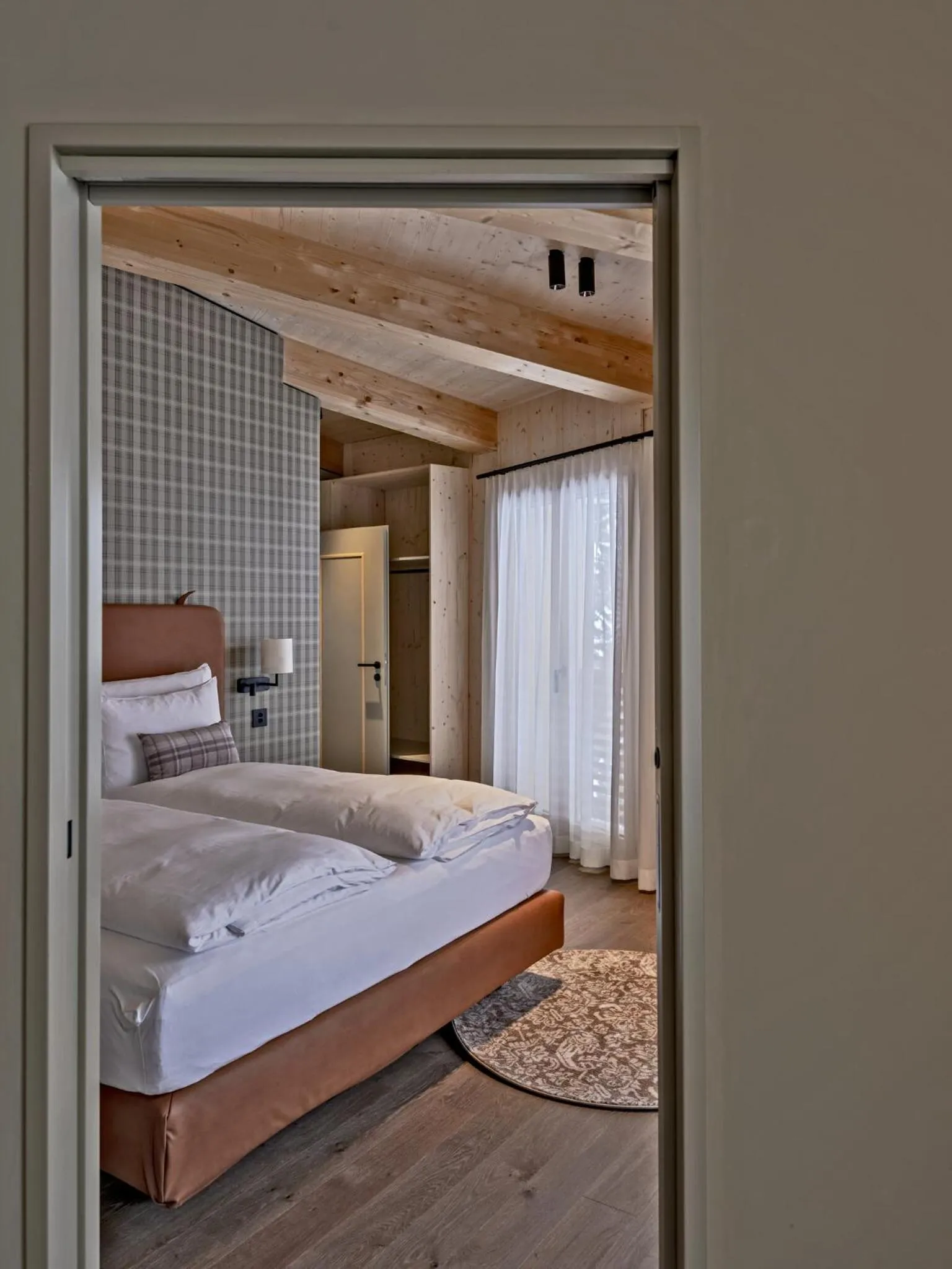 Bedroom, Bed in Hotel Mürren Palace