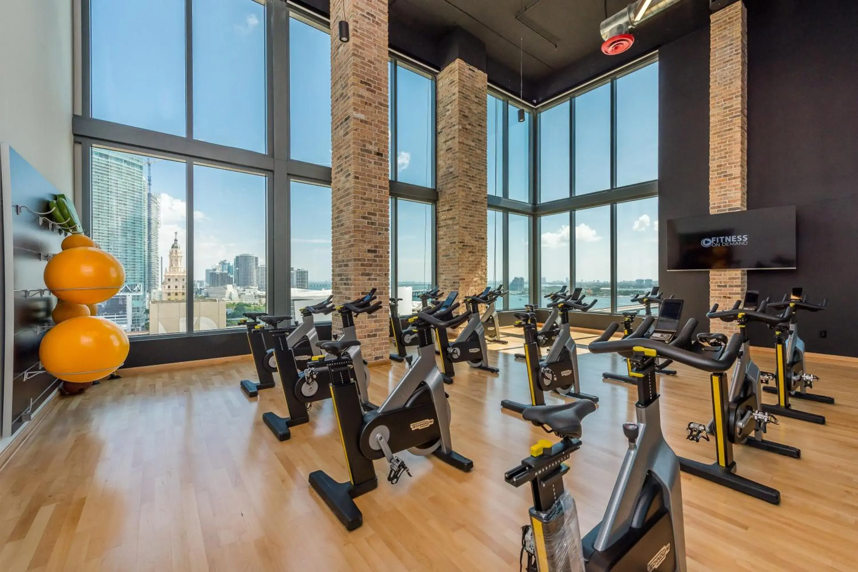 Fitness centre/facilities in Sentral Alea Miami Fitness centre/facilities in Sentral Alea Miami