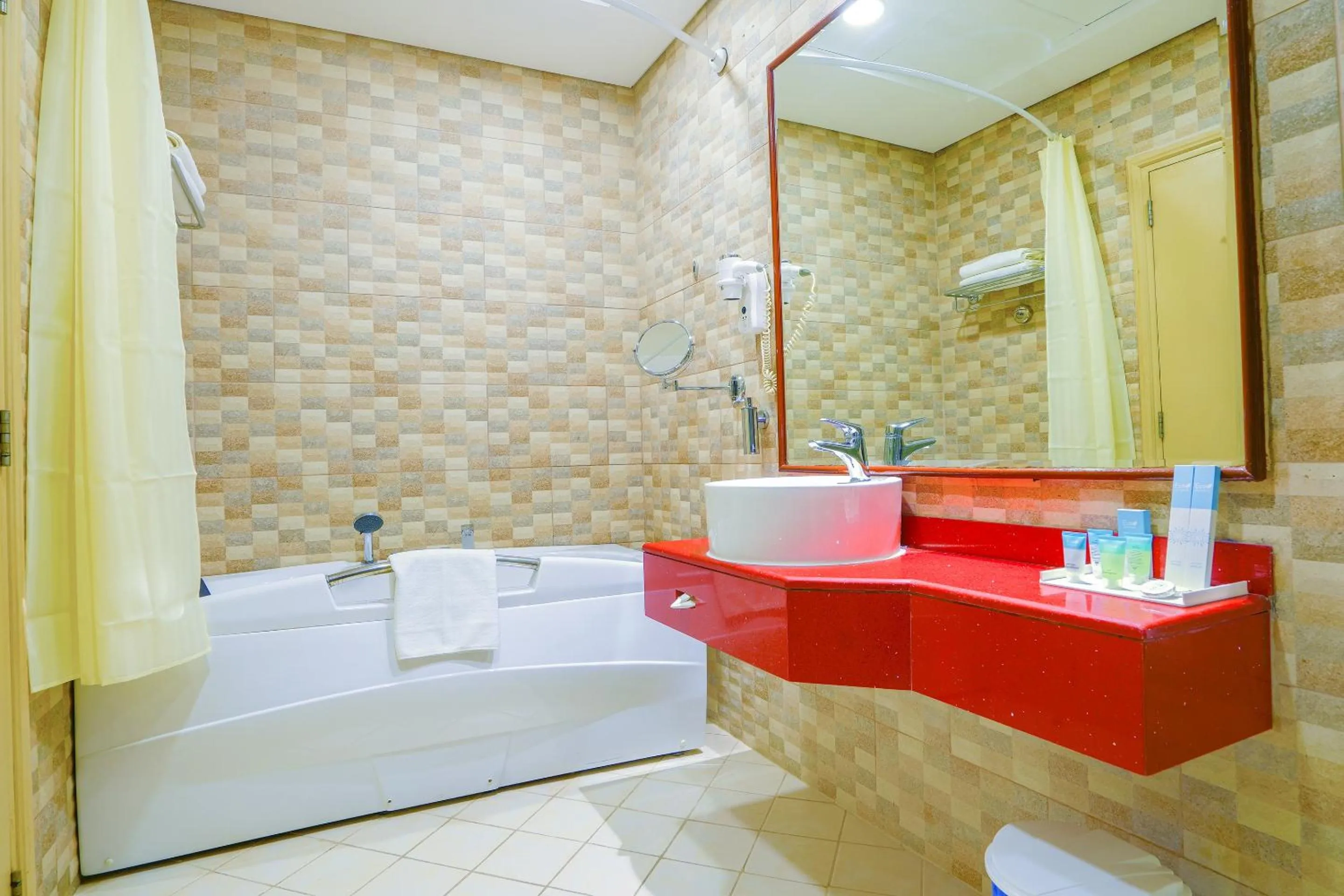 Bathroom in Palette Royal Reflections Hotel and Spa Dubai