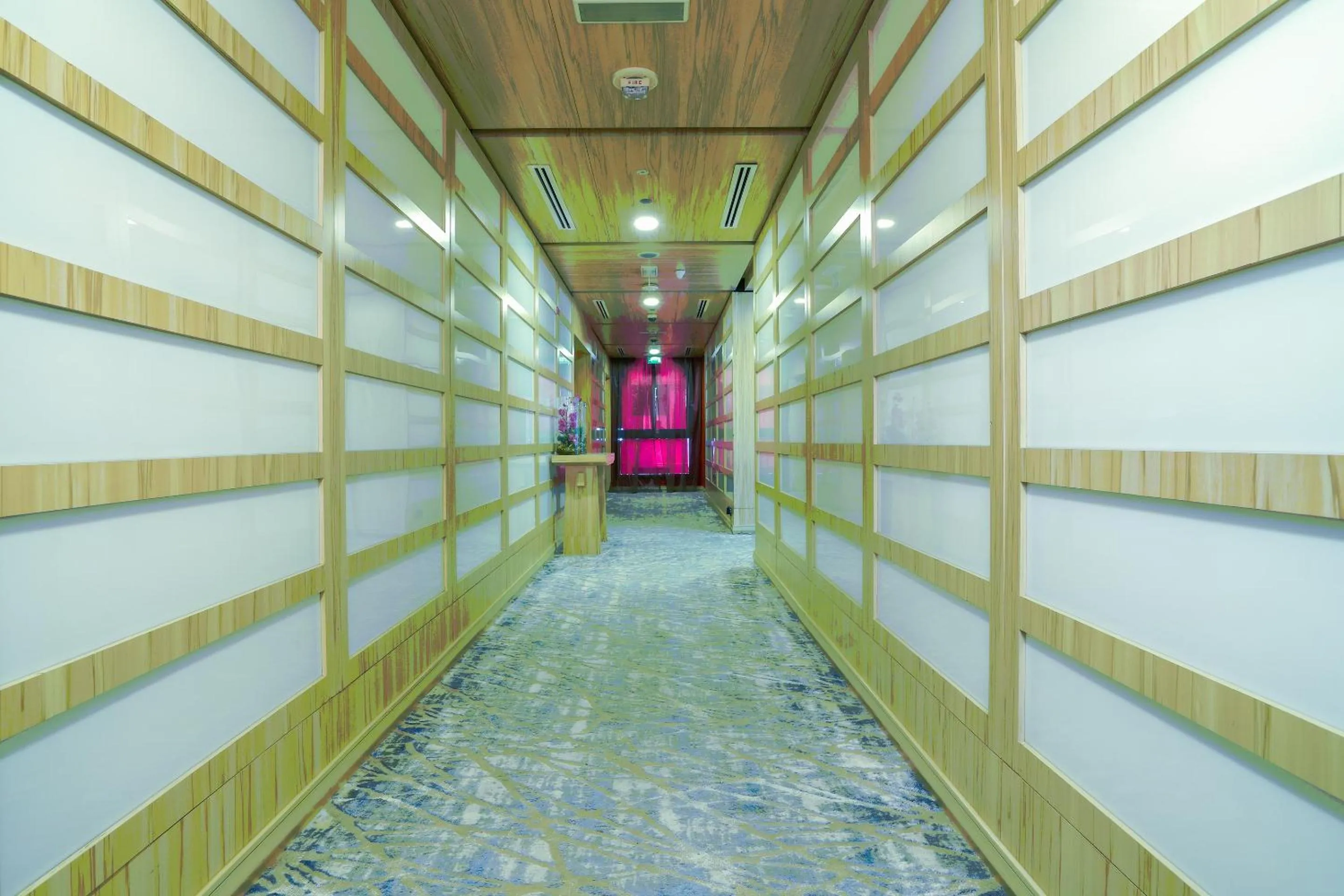 Lobby or reception in Palette Royal Reflections Hotel and Spa Dubai