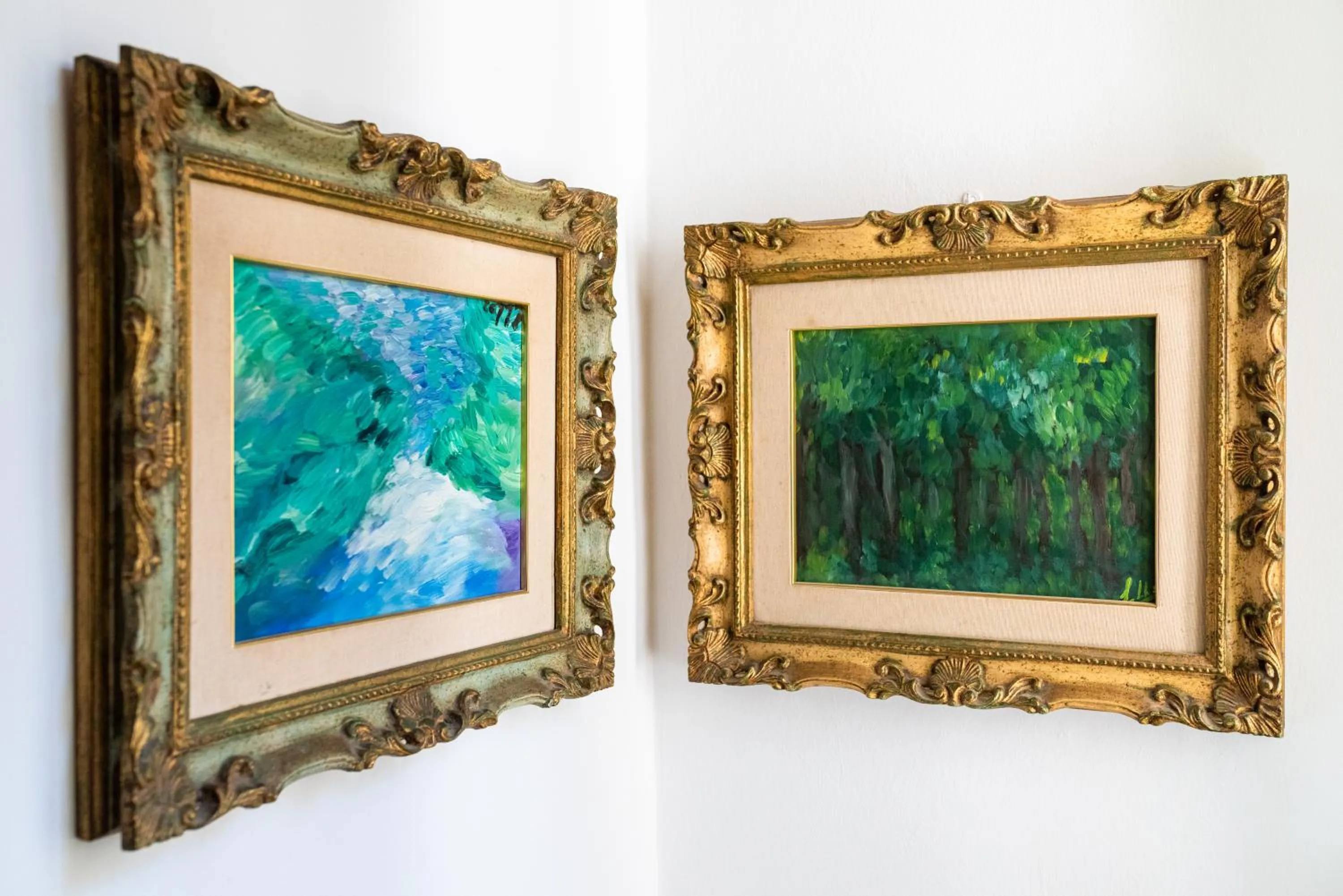 Decorative detail in Strange Uncle B&B