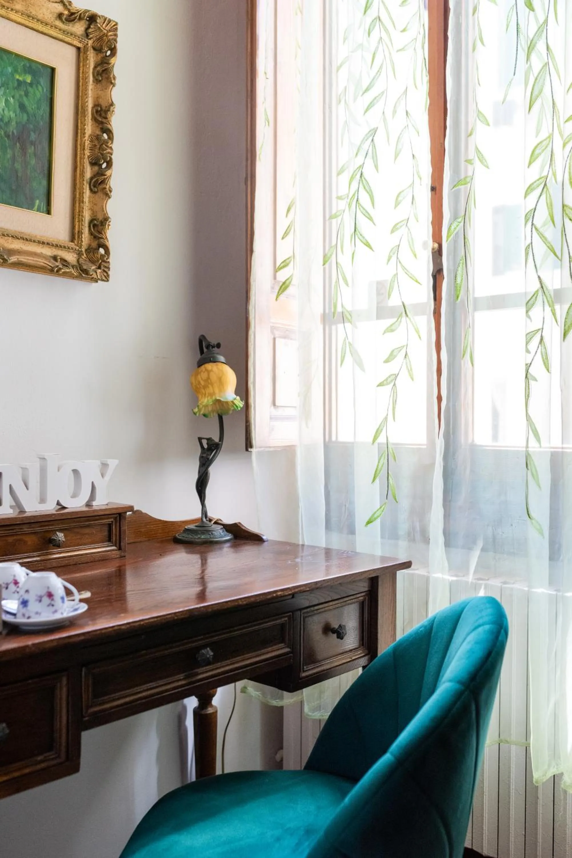 Decorative detail in Strange Uncle B&B