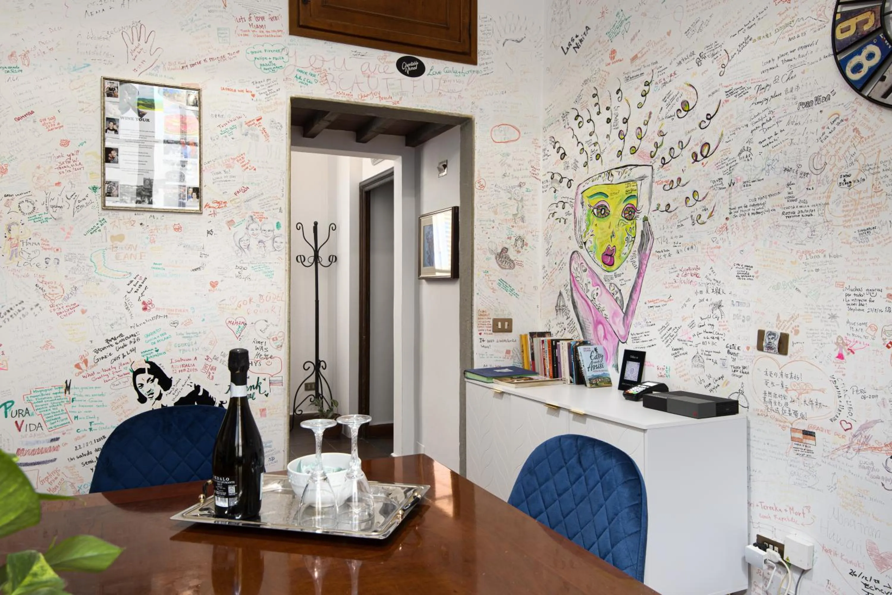 Kitchen or kitchenette in Strange Uncle B&B