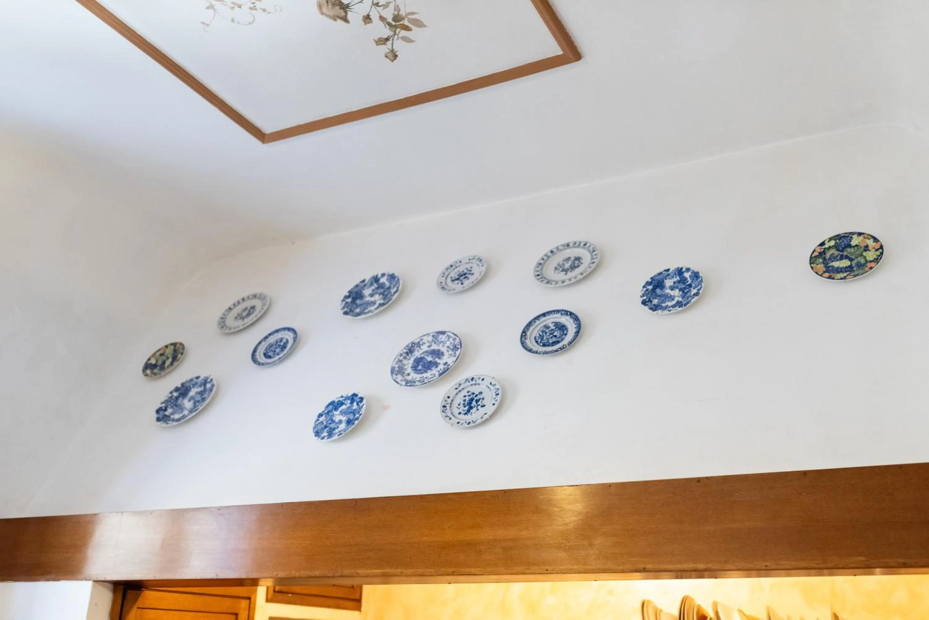 Kitchen or kitchenette in Strange Uncle B&B