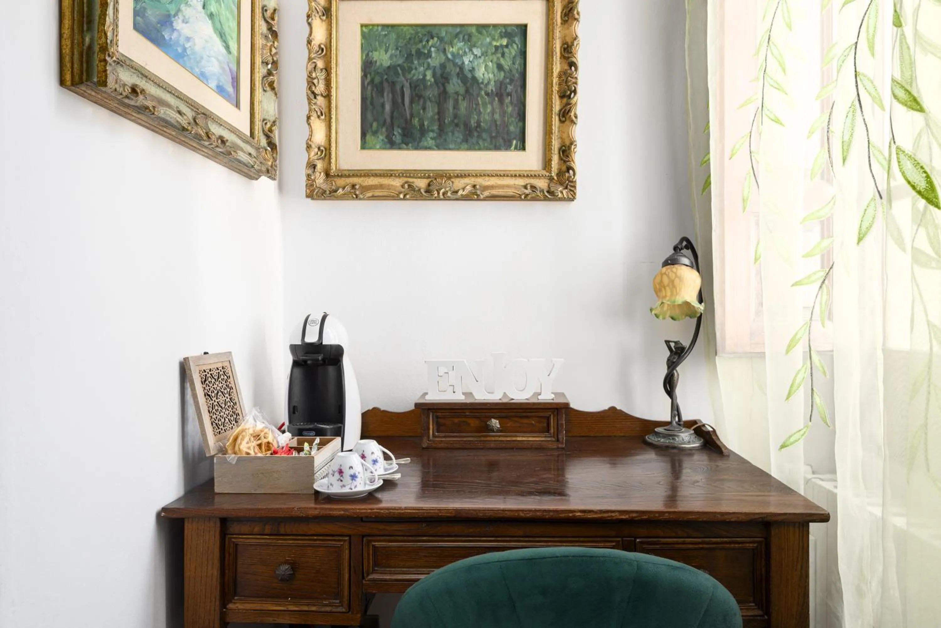 Decorative detail in Strange Uncle B&B