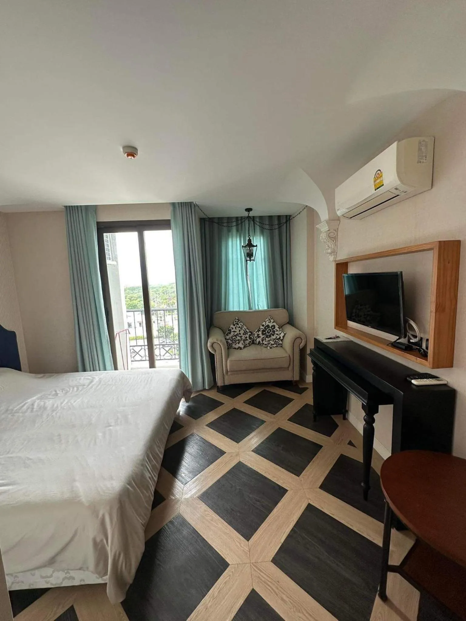 España Condo Resort Pattaya