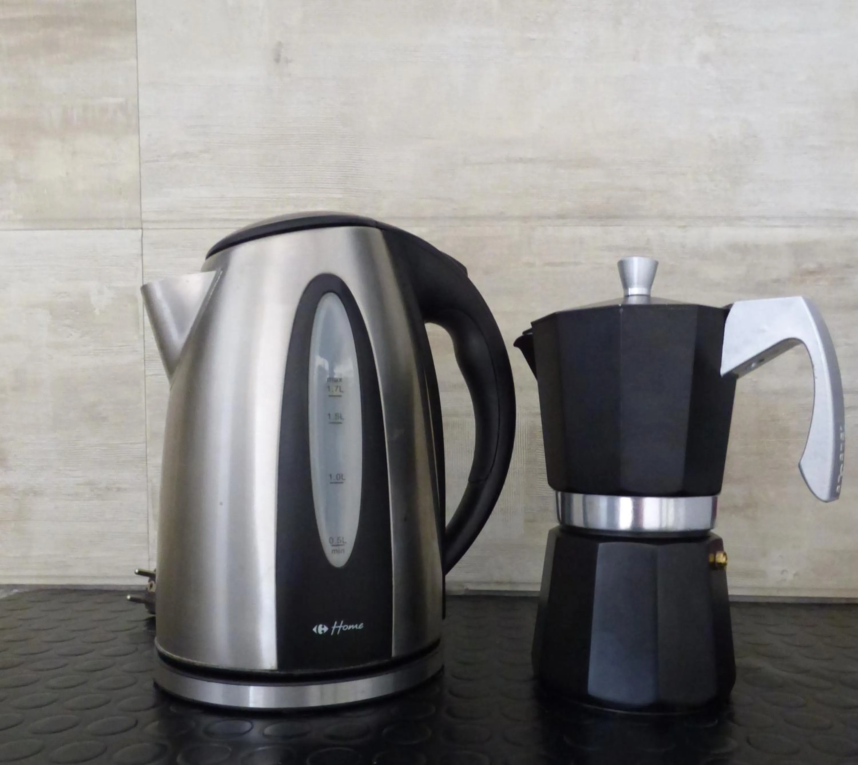 kitchen in La Nuit Étoilée , Restez plus, payez moins !