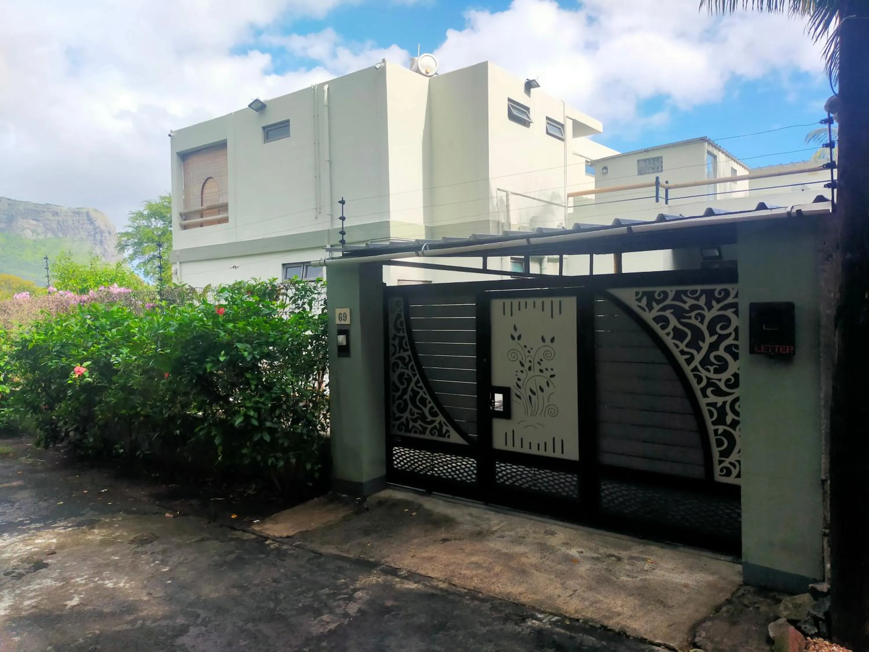 View (from property/room) in La Nuit Étoilée , Restez plus, payez moins !