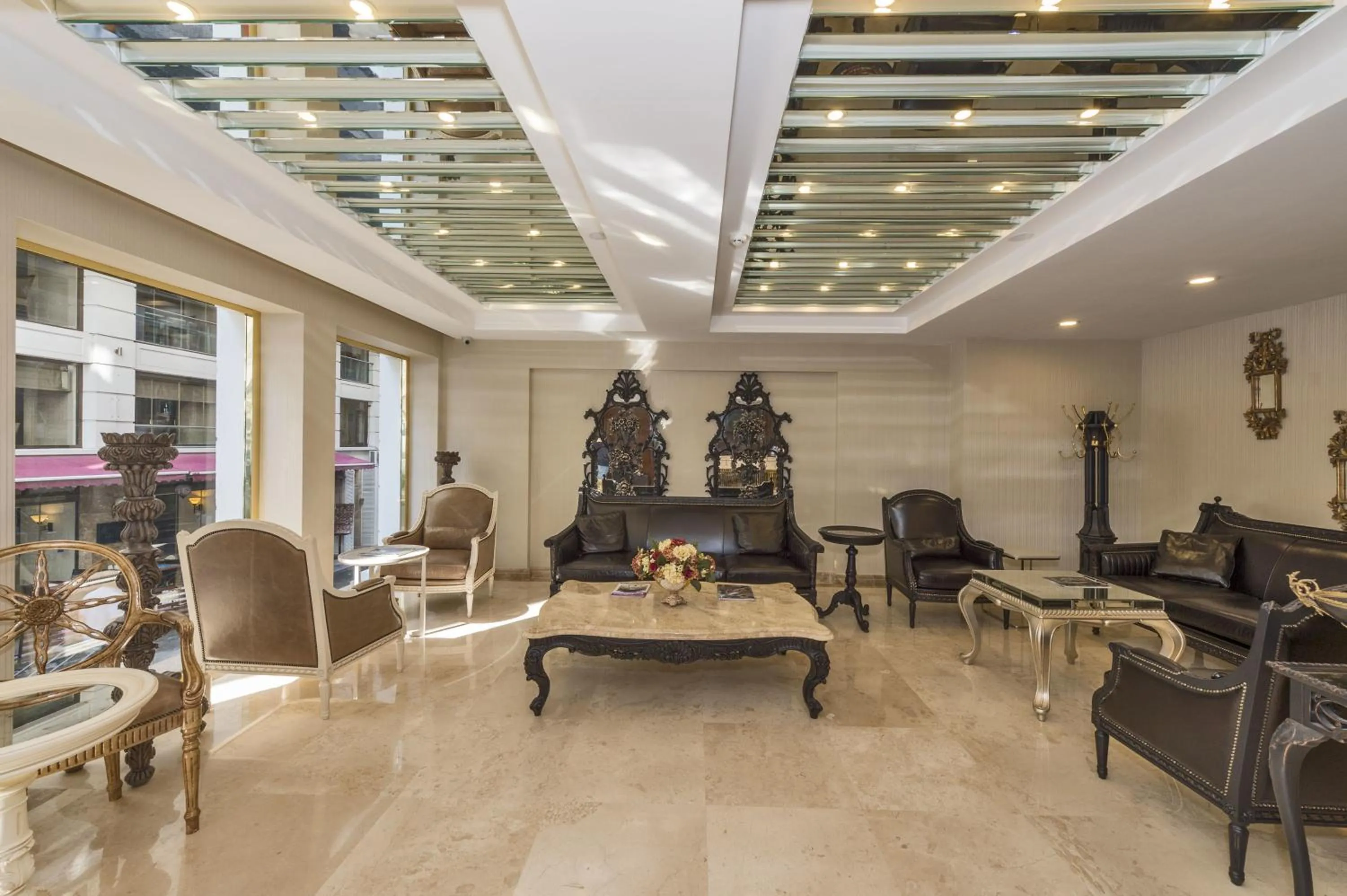 Lobby or reception in Escardın hotel