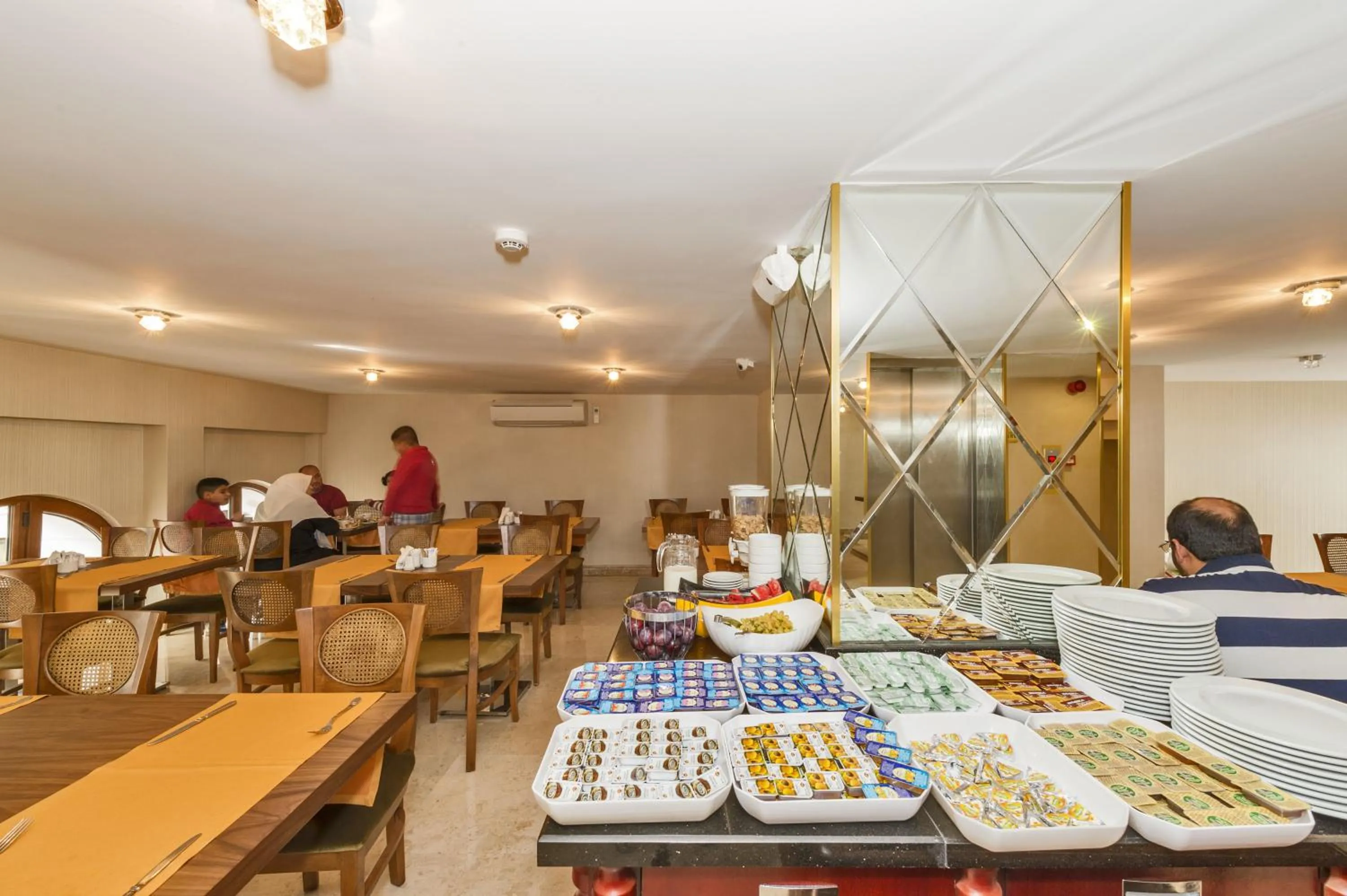 Restaurant/places to eat in Escardın hotel