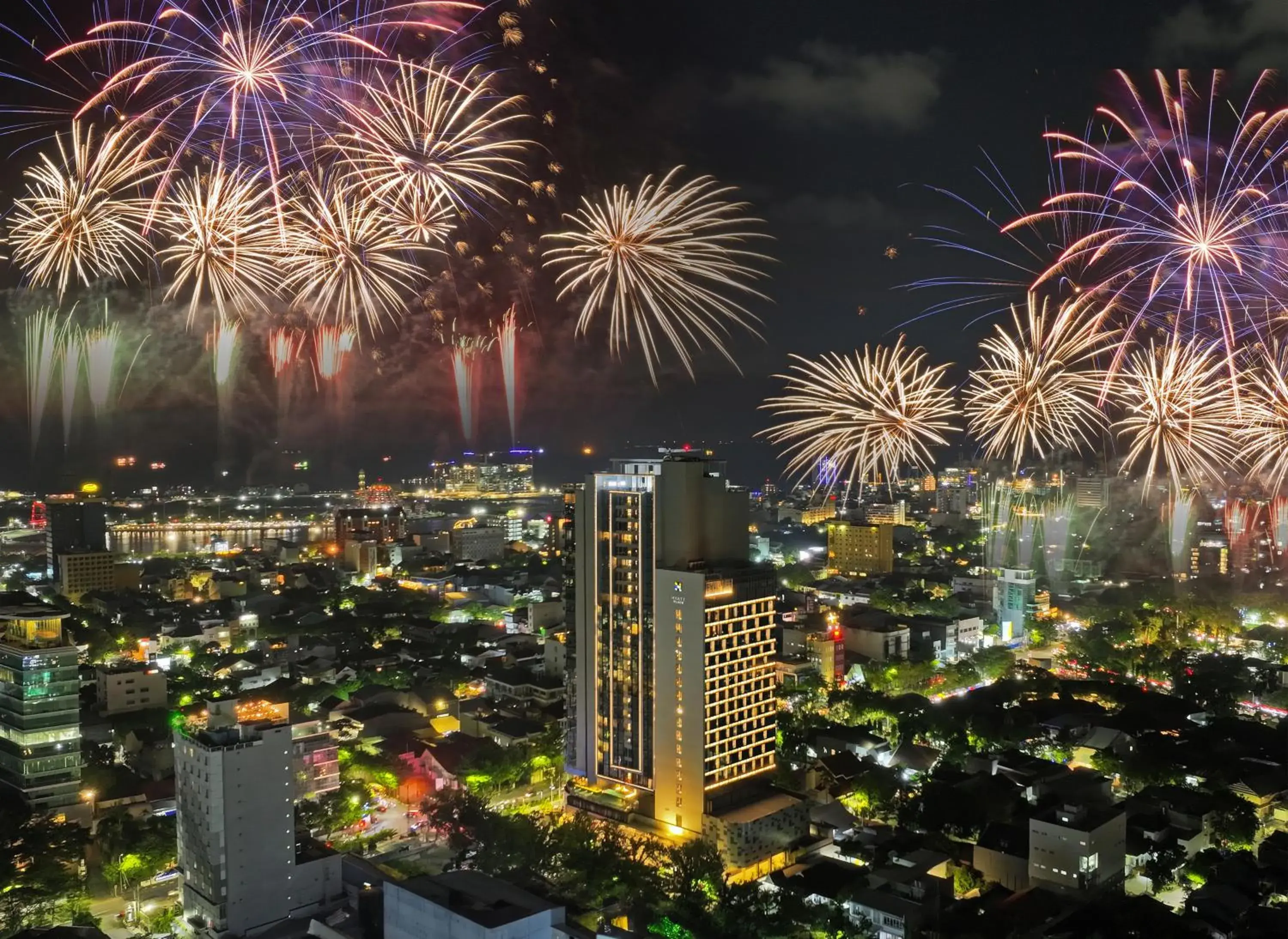 Property building in Hyatt Place Makassar Property building in Hyatt Place Makassar