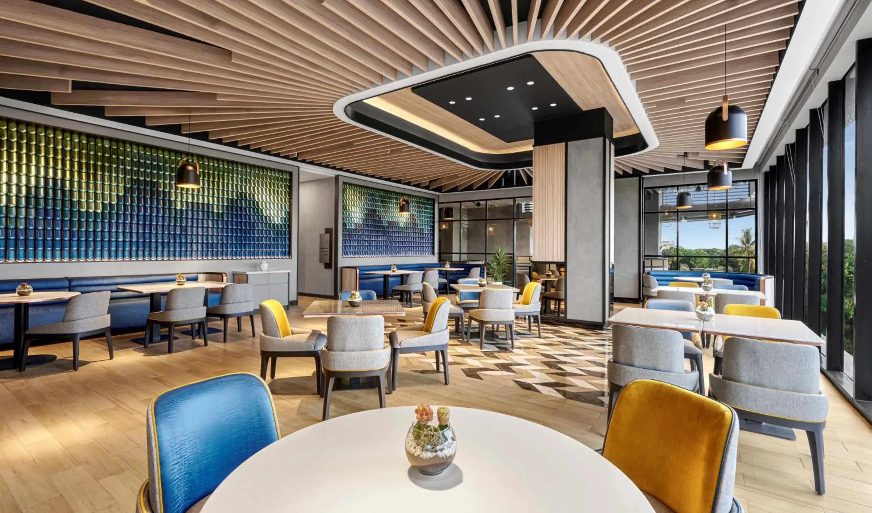 Restaurant/places to eat in Hyatt Place Makassar Restaurant/places to eat in Hyatt Place Makassar