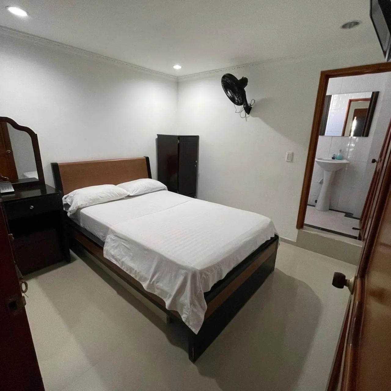 Photo of the whole room, Bed in Hotel Sangil Tuluá