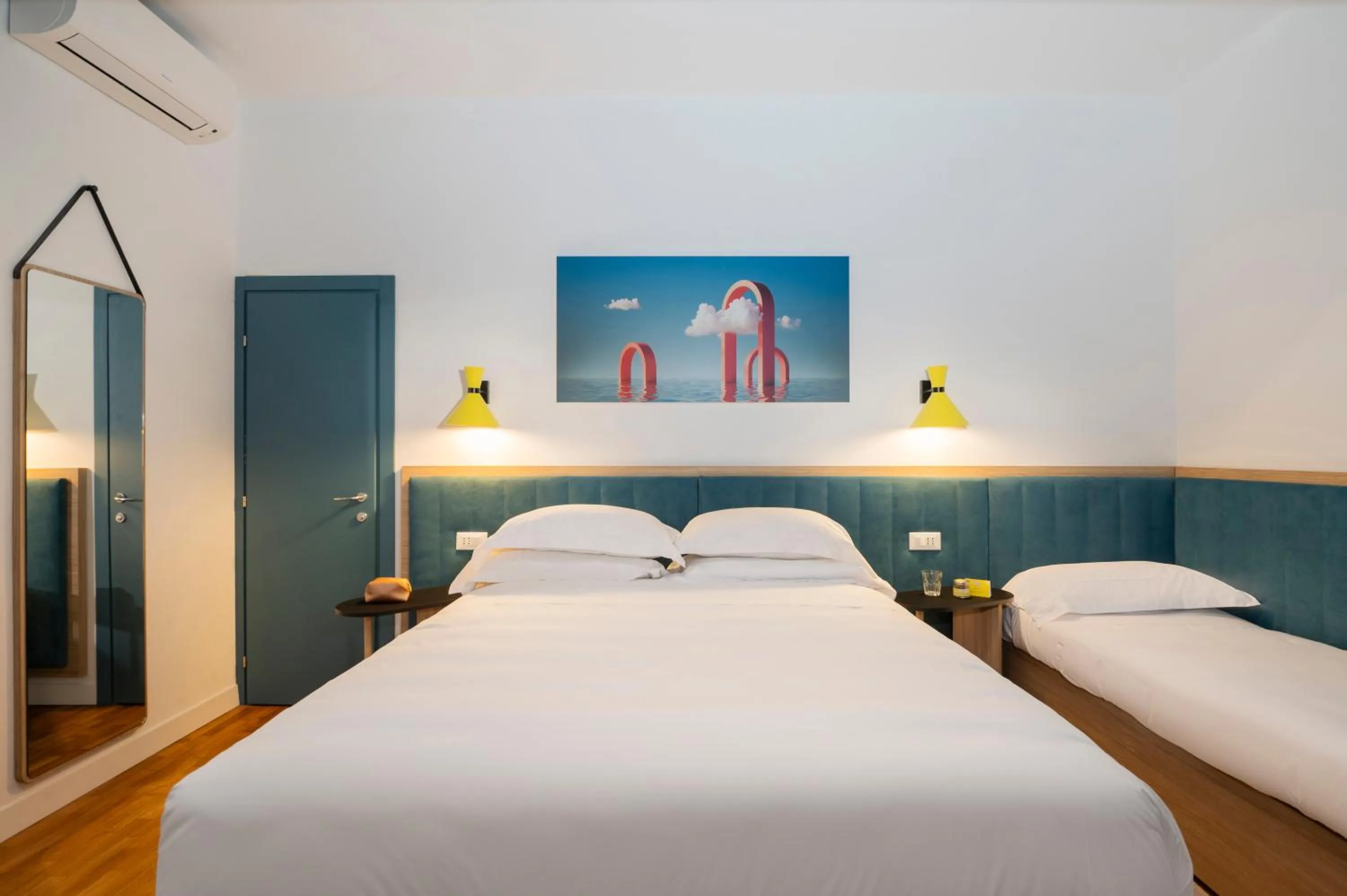 Bed in Rome Ciampino Smart Hotel