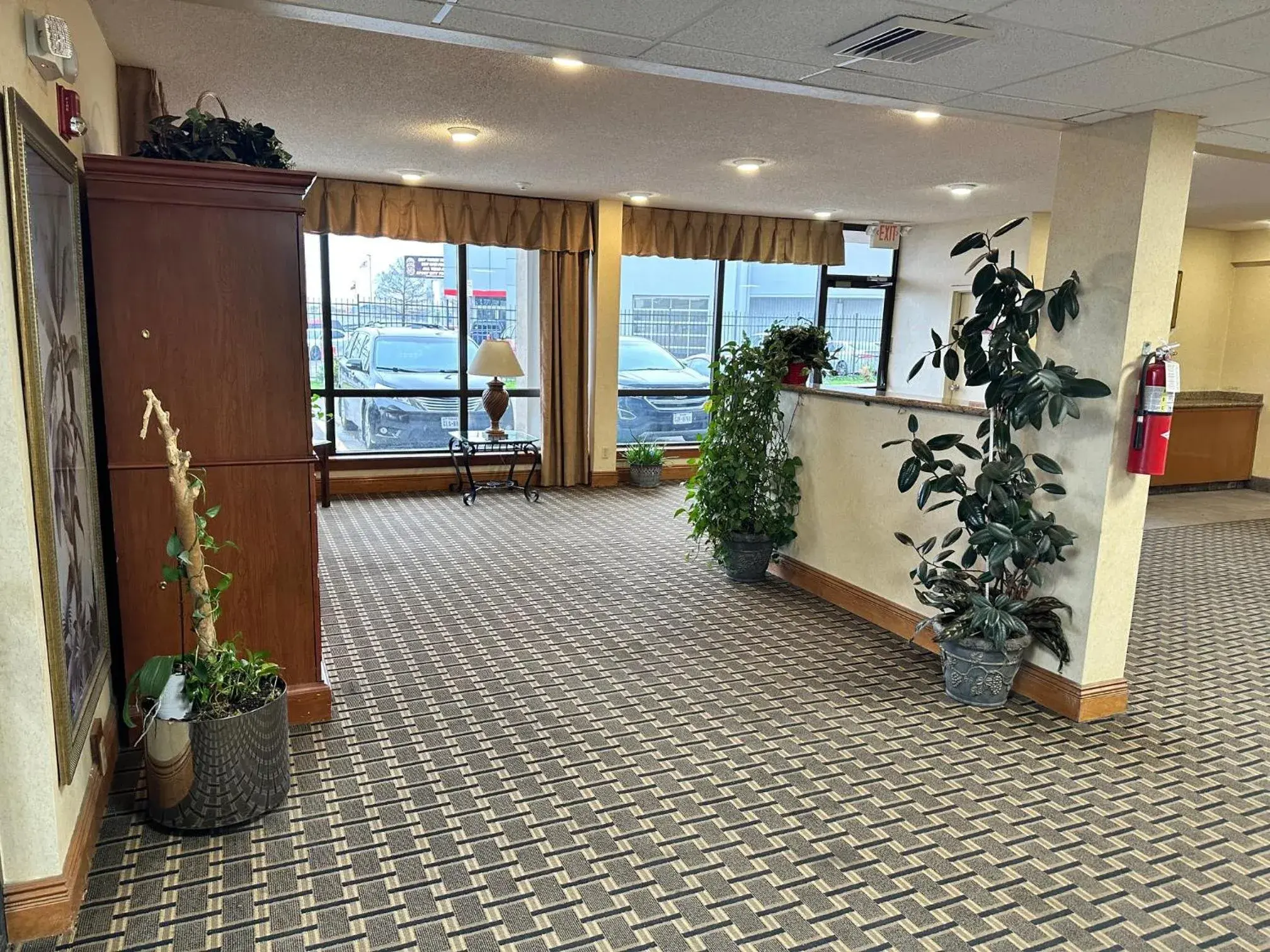 Lobby or reception in Executive Inn Lobby or reception in Executive Inn
