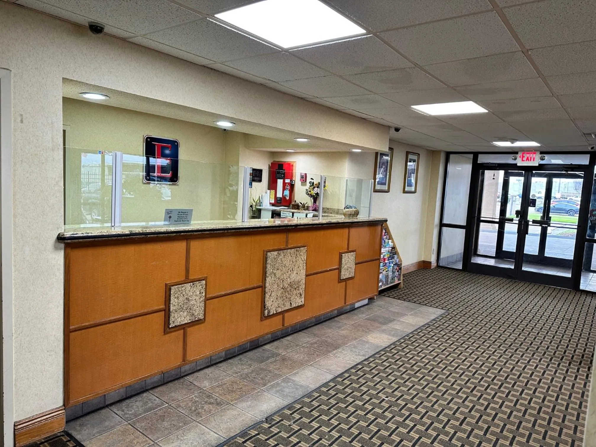 Lobby or reception in Executive Inn