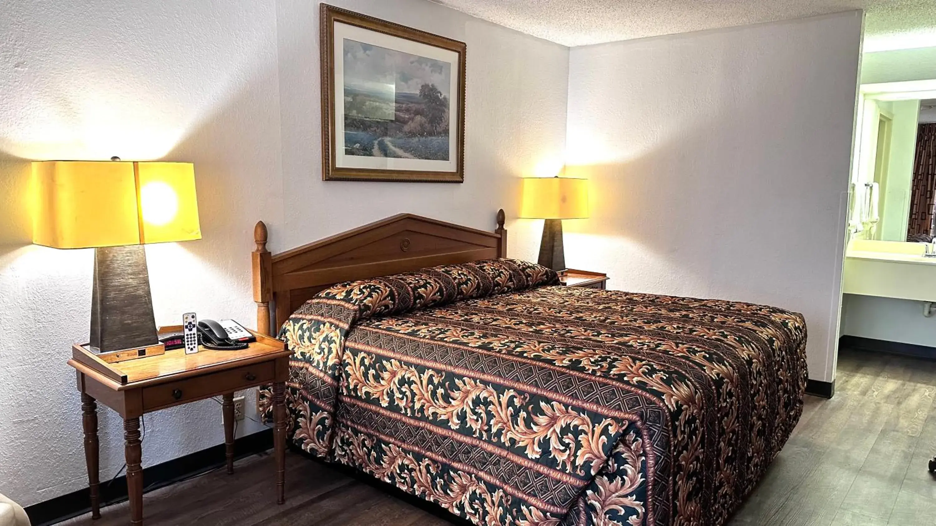 Bed in Executive Inn Bed in Executive Inn