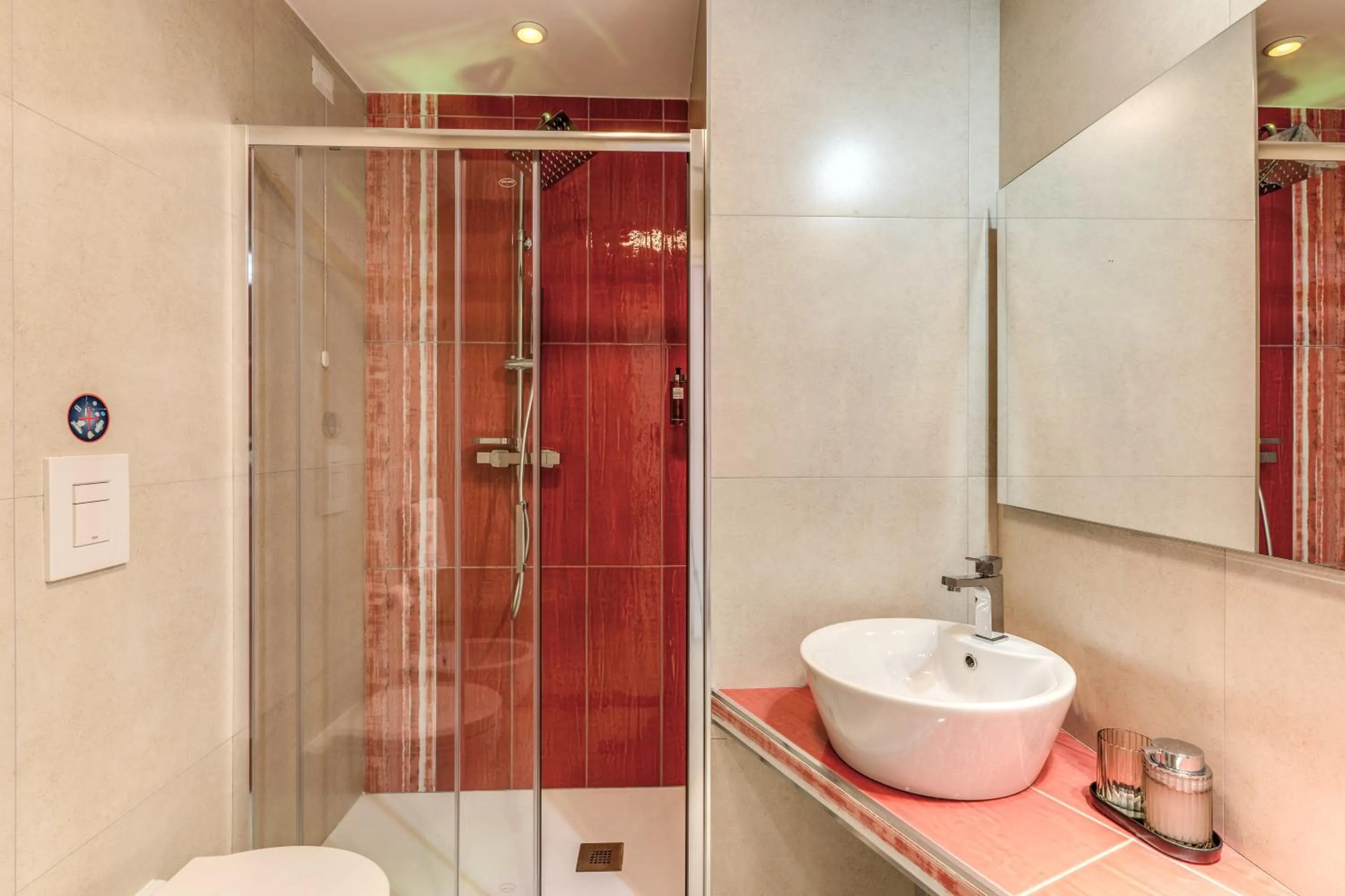 Bathroom in National Square Napoli