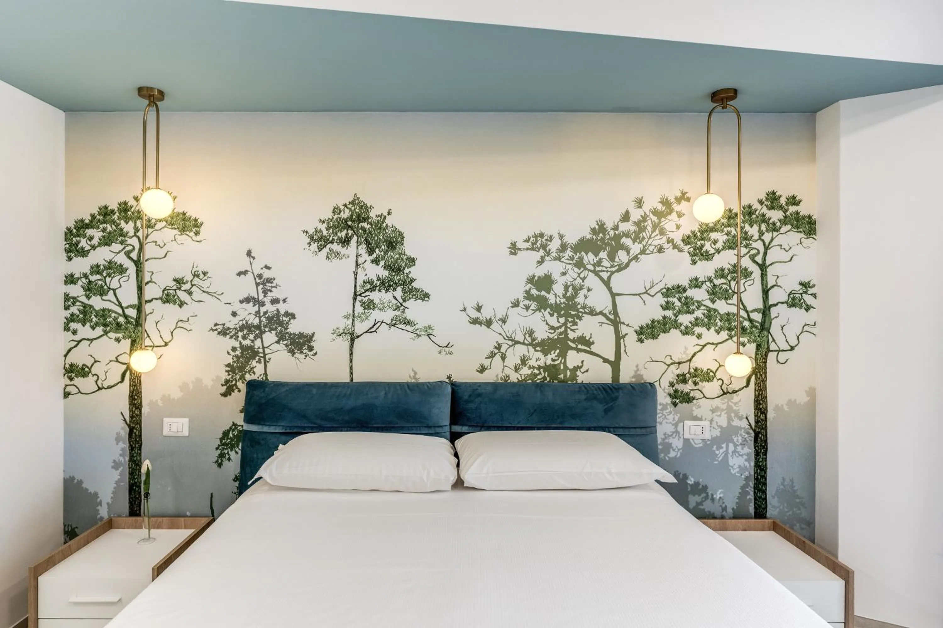 Bedroom, Bed in National Square Napoli