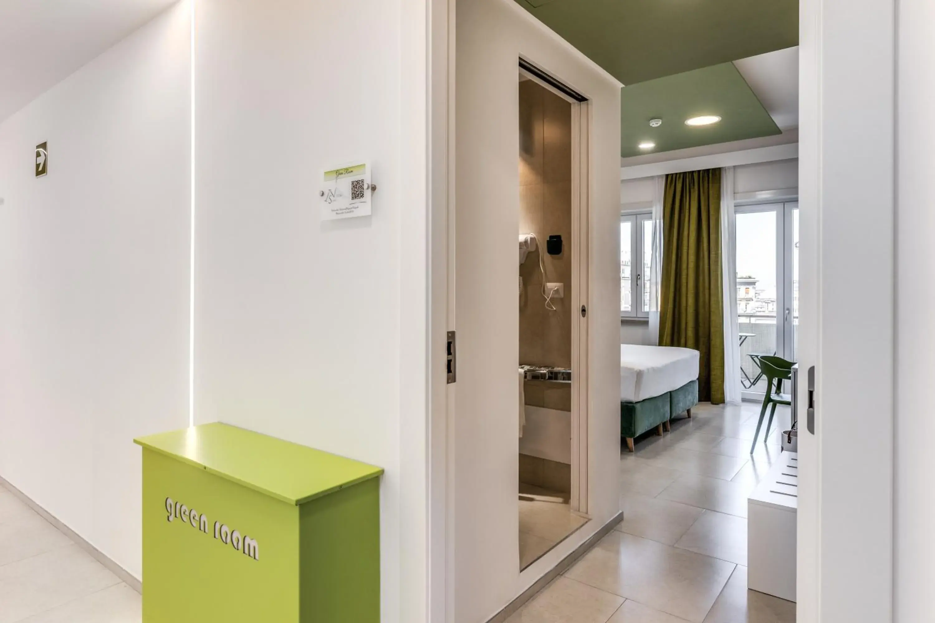 Twin Room with Balcony in National Square Napoli Twin Room with Balcony in National Square Napoli