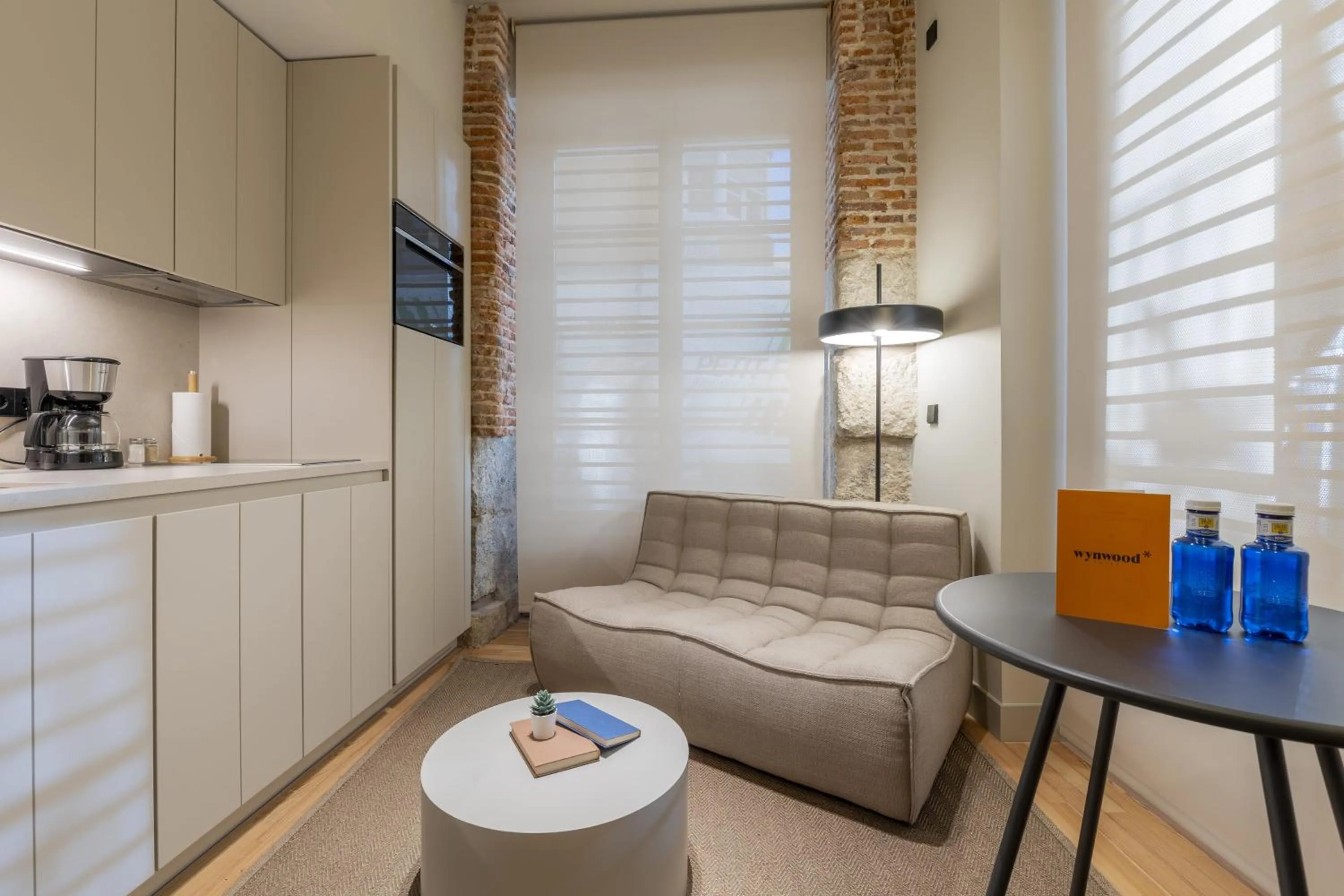 Living room in Rio by Wynwood House