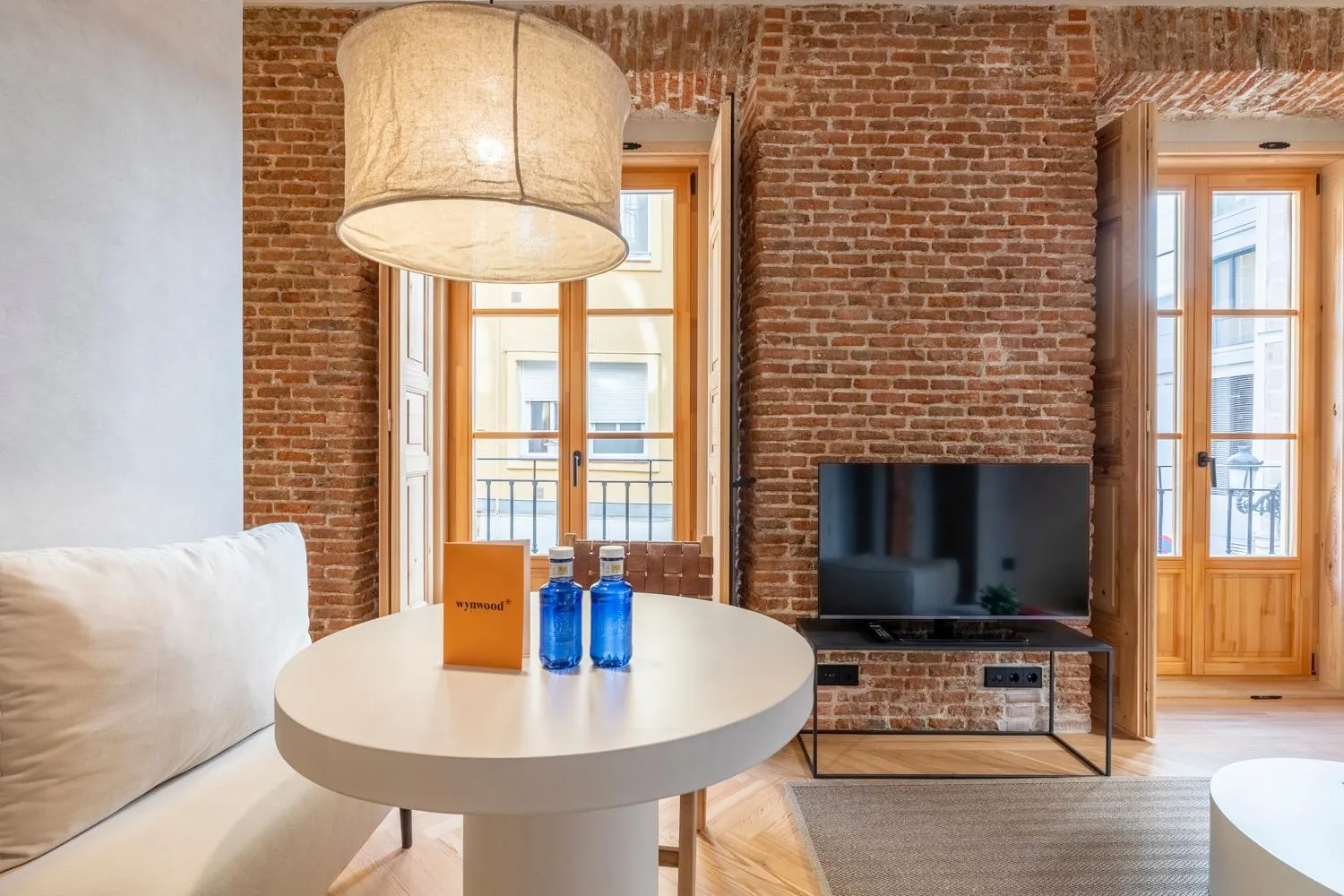 Living room in Rio by Wynwood House