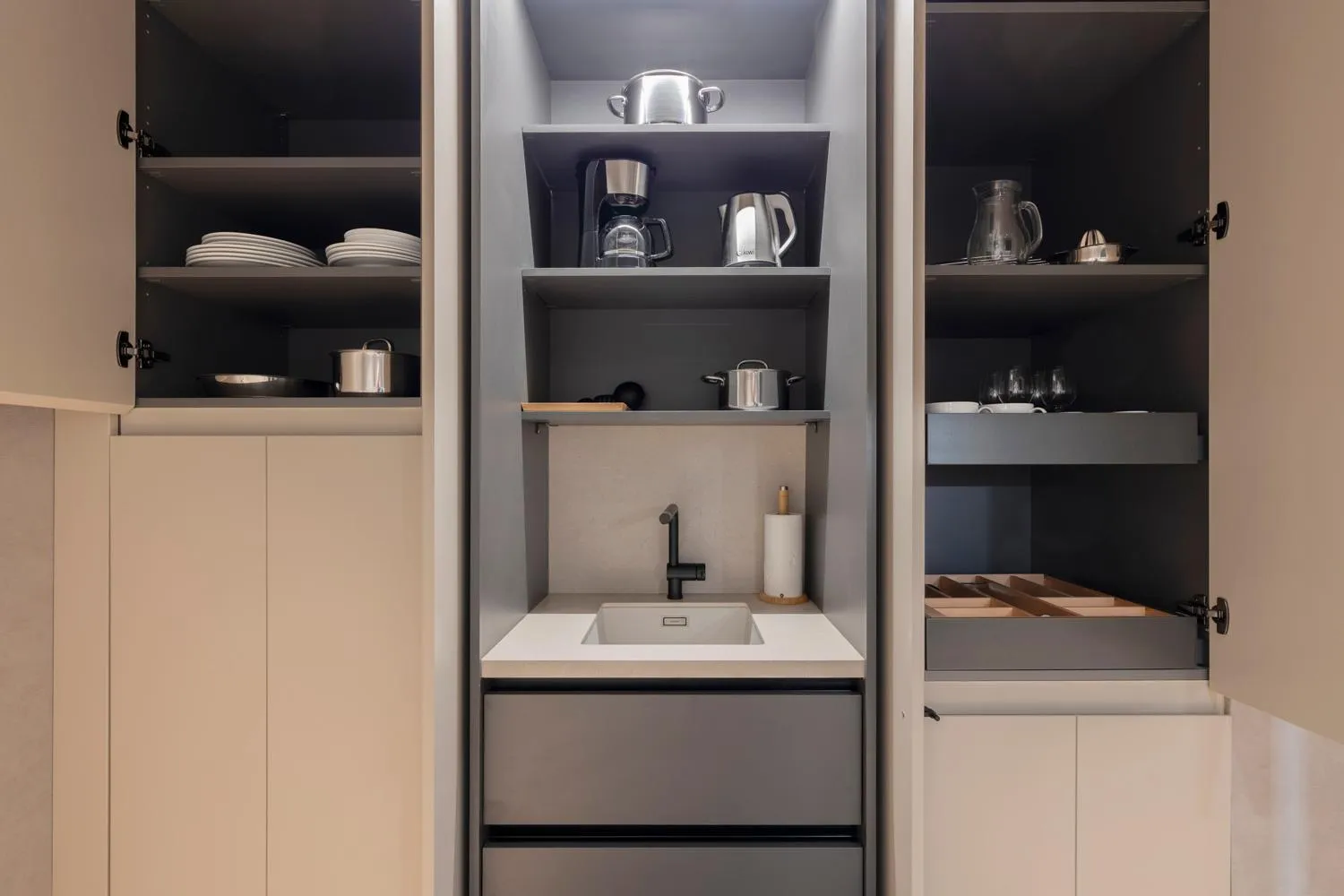 Kitchen or kitchenette in Rio by Wynwood House