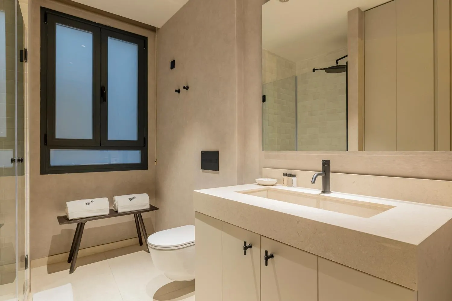 Bathroom in Rio by Wynwood House