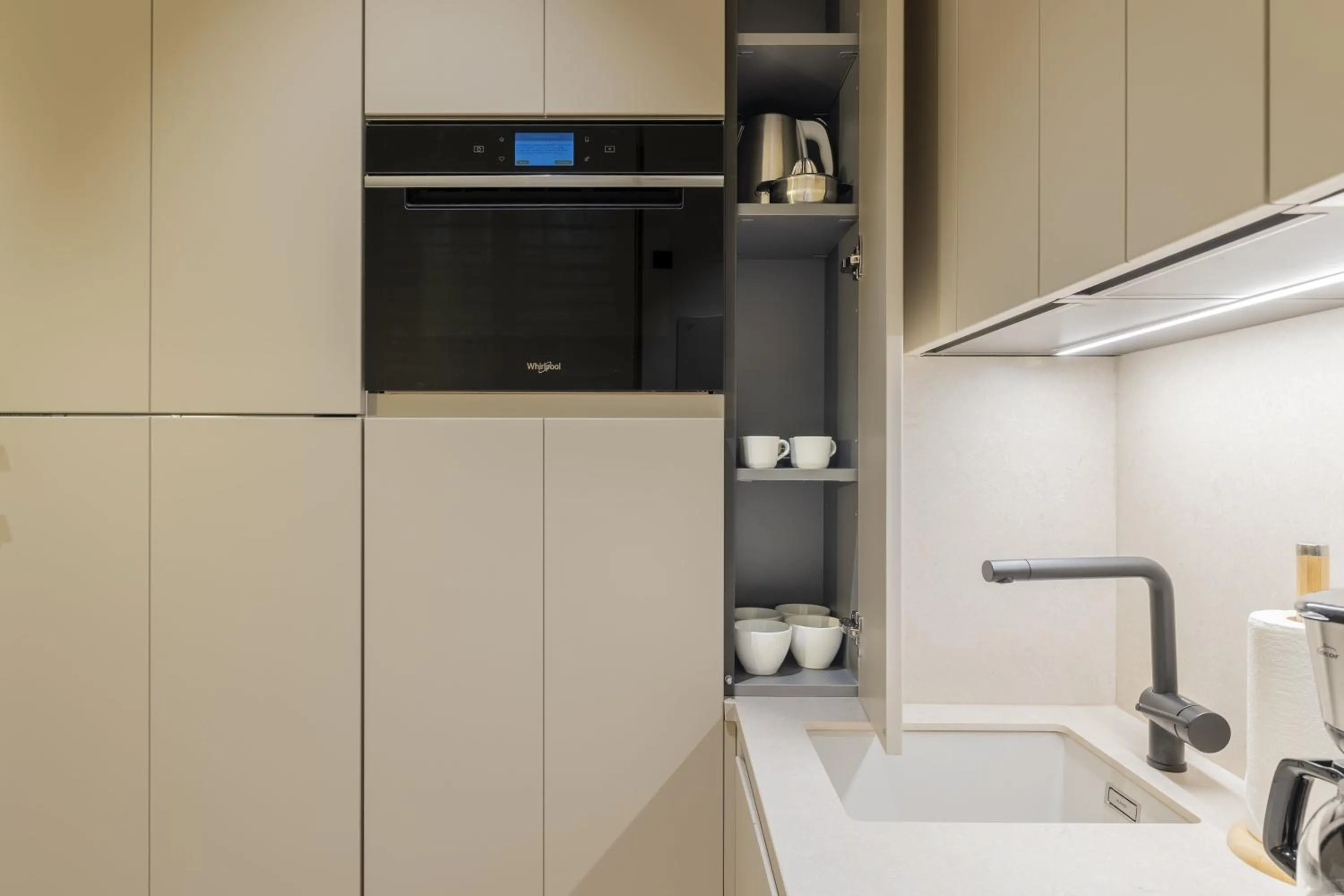 Kitchen or kitchenette in Rio by Wynwood House