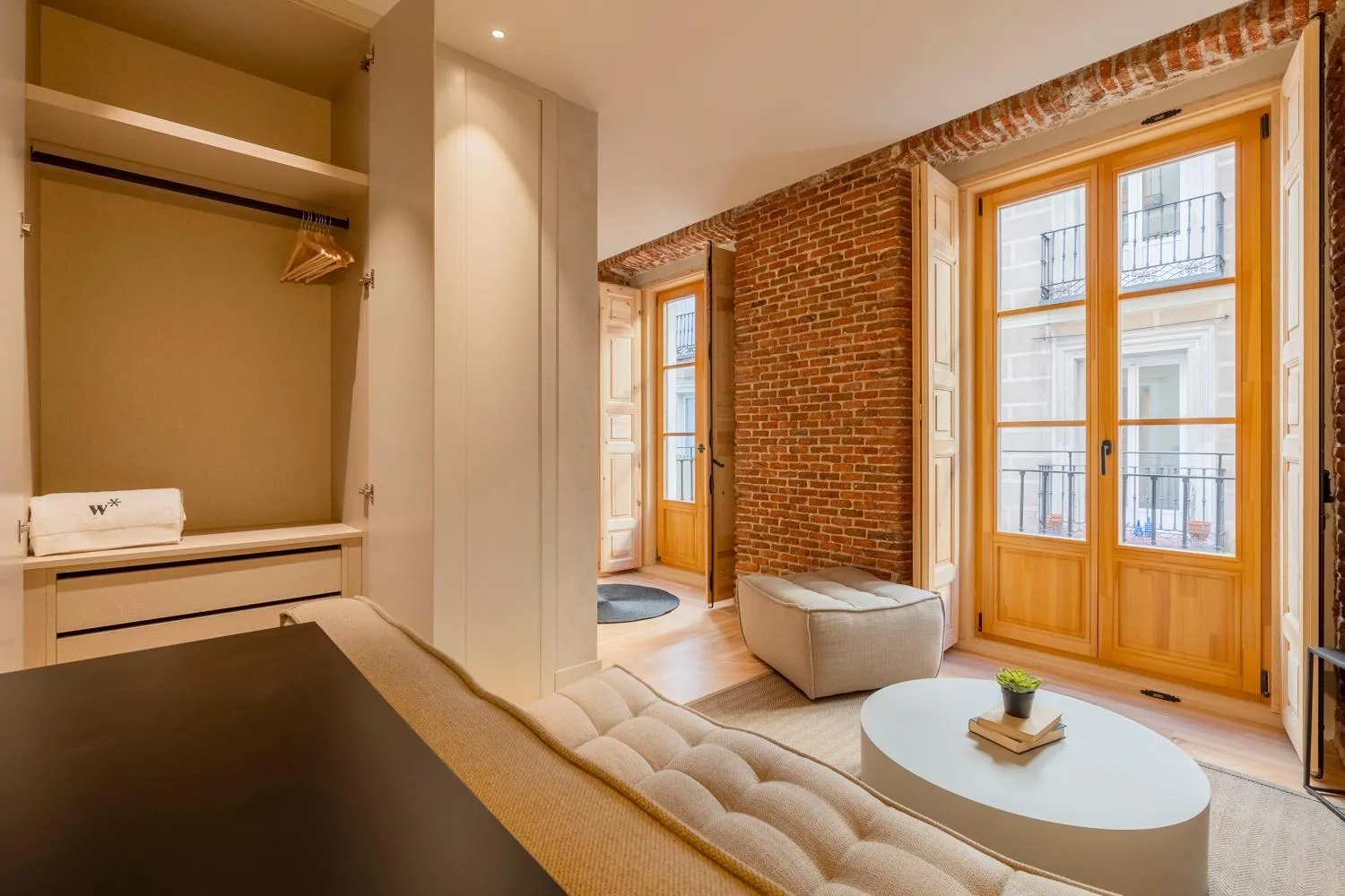 Living room in Rio by Wynwood House