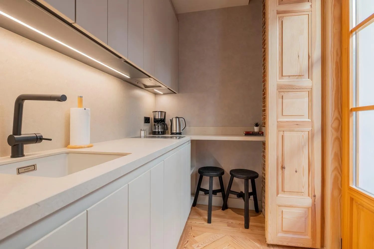 Kitchen or kitchenette in Rio by Wynwood House