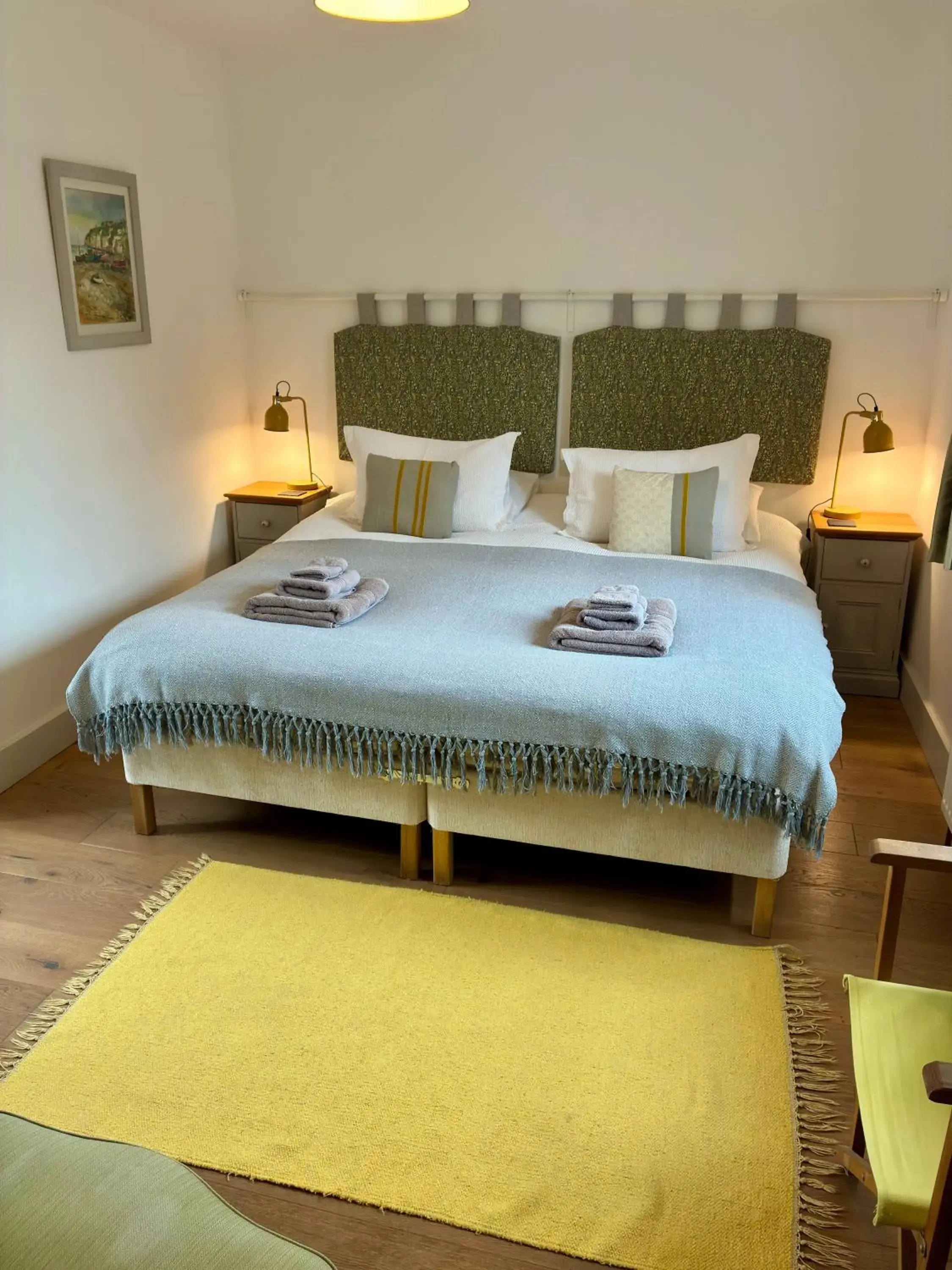 Large Double or Twin Room - single occupancy in Westbury Cross House Bed & Breakfast Large Double or Twin Room - single occupancy in Westbury Cross House Bed & Breakfast