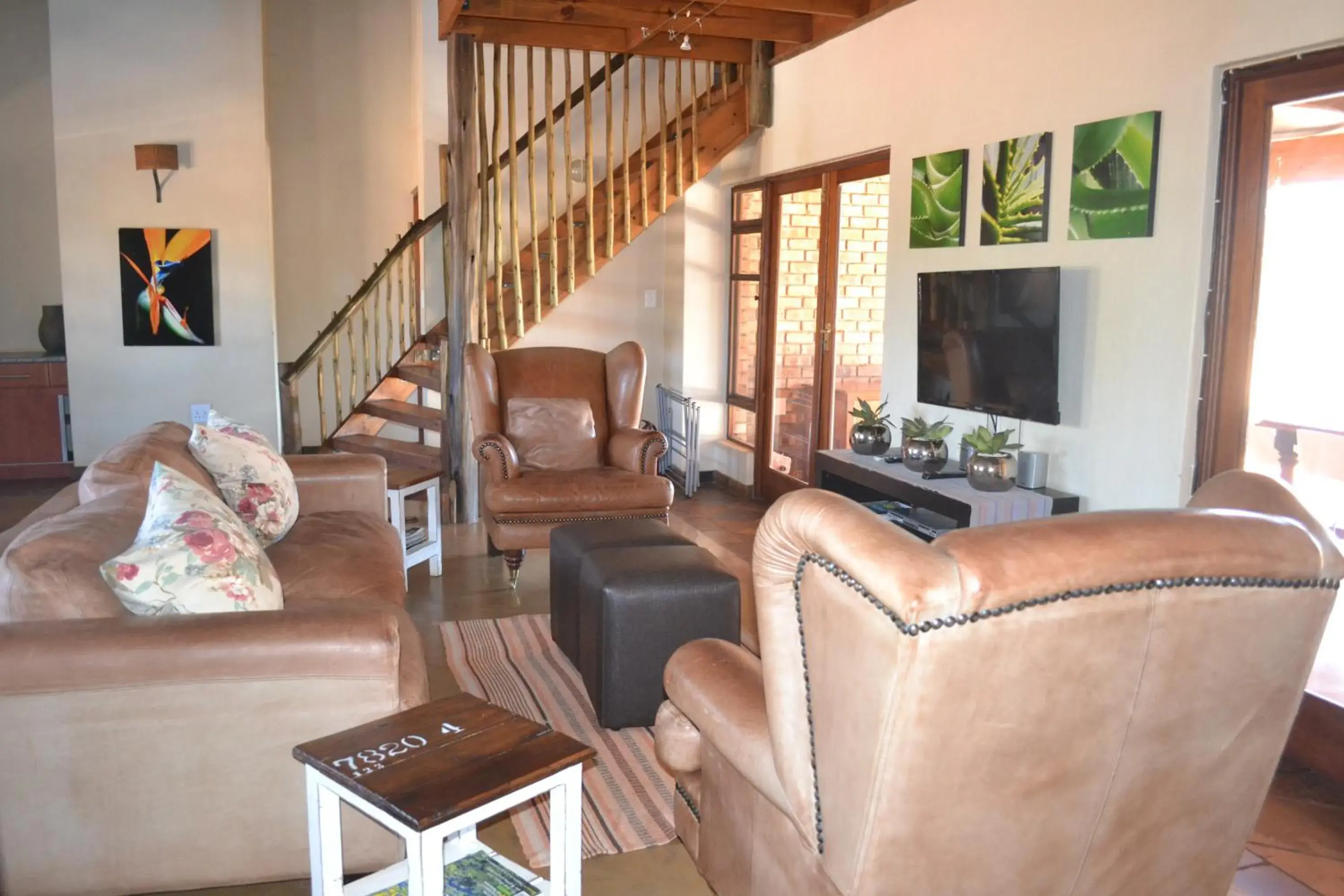 Living room in Makhato 84 Bush Lodge Living room in Makhato 84 Bush Lodge