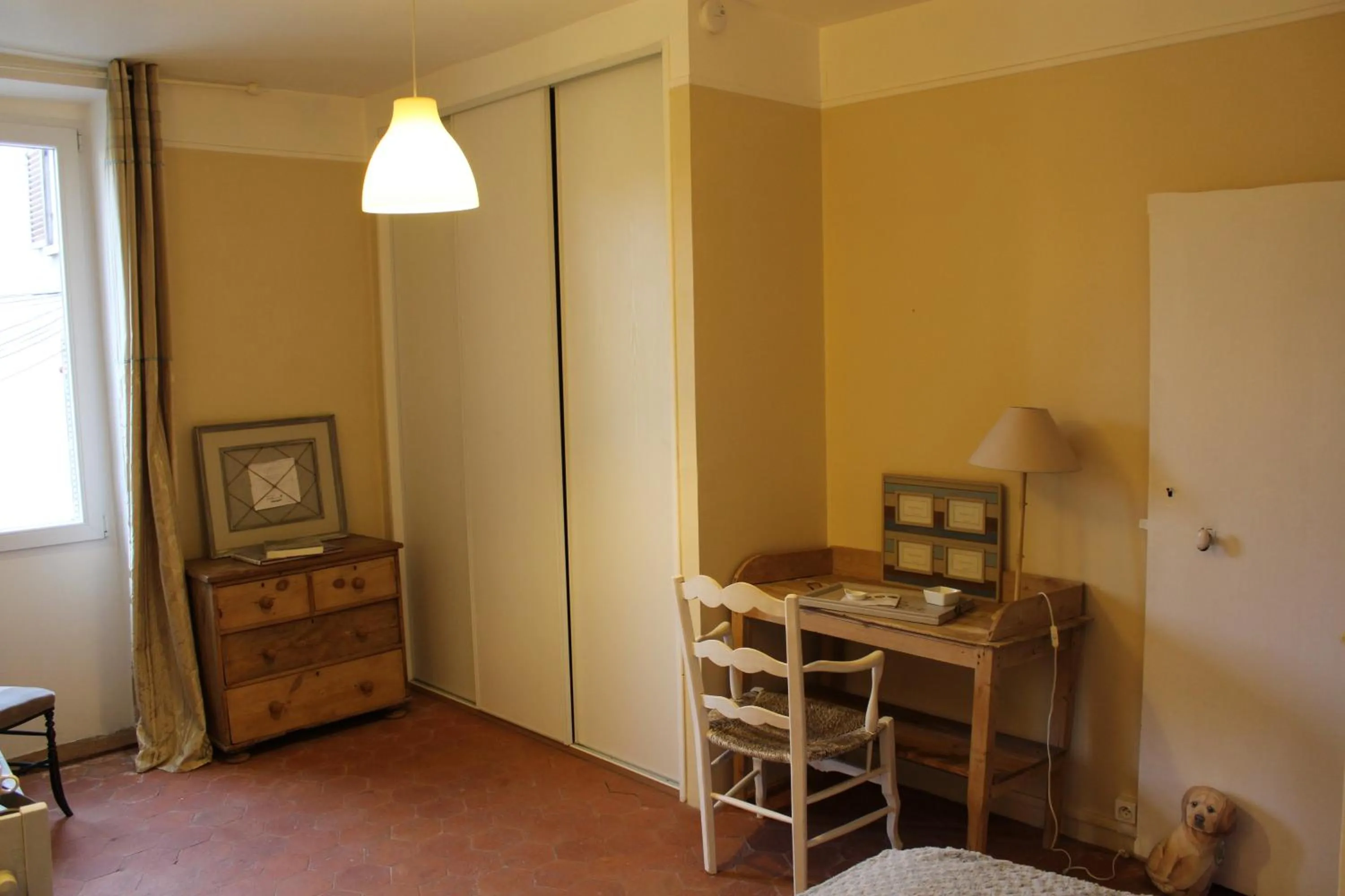 Bedroom in Porte de Paris