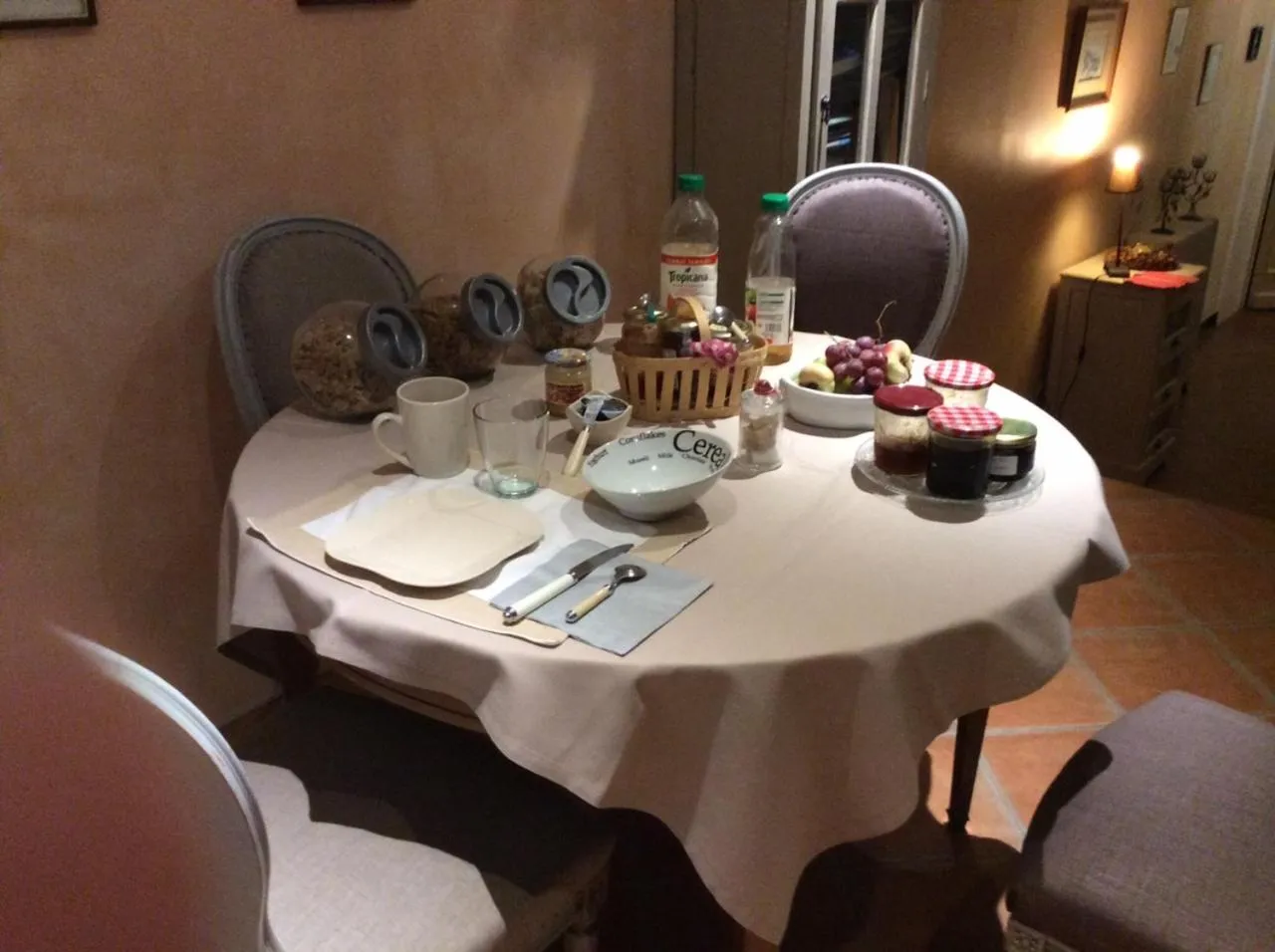 Area and facilities in Porte de Paris