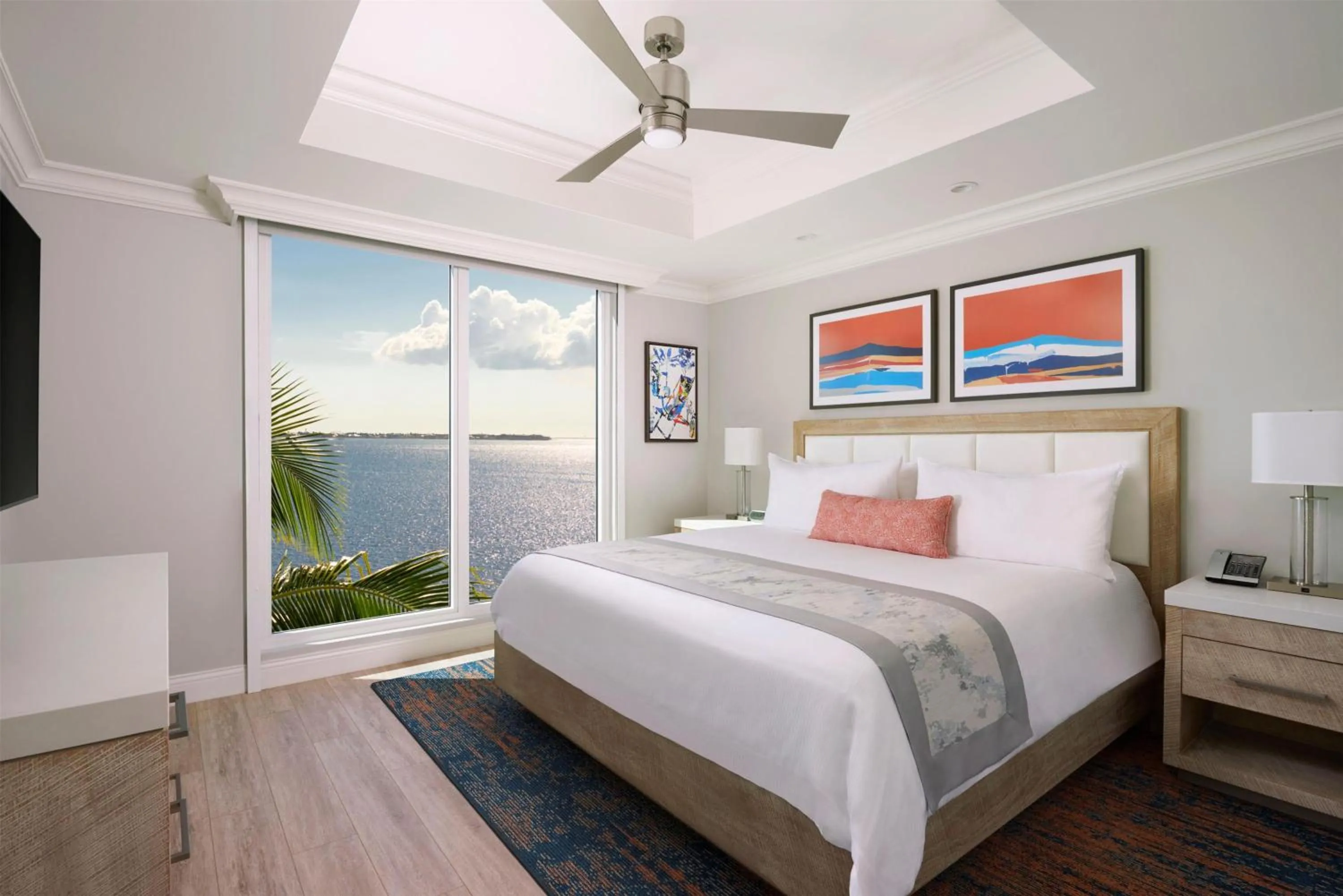 Bed in Sunseeker Resort Florida Gulf Coast, Curio Collection Hilton