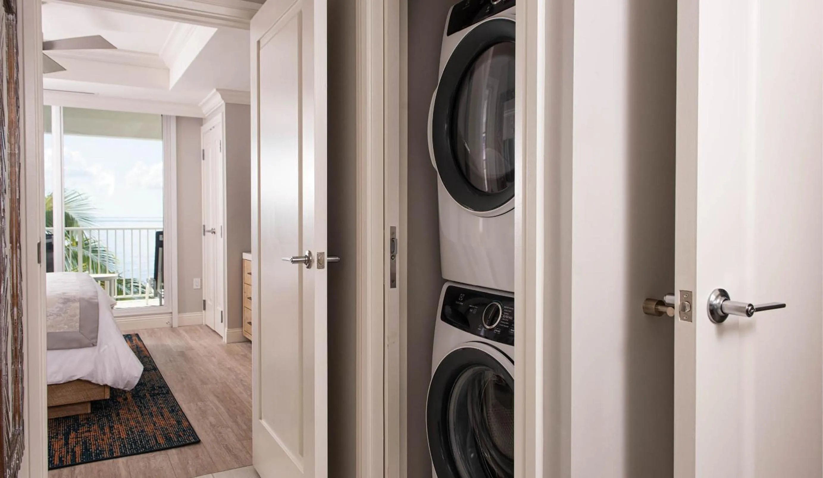 laundry, Bed in Sunseeker Resort Florida Gulf Coast, Curio Collection Hilton