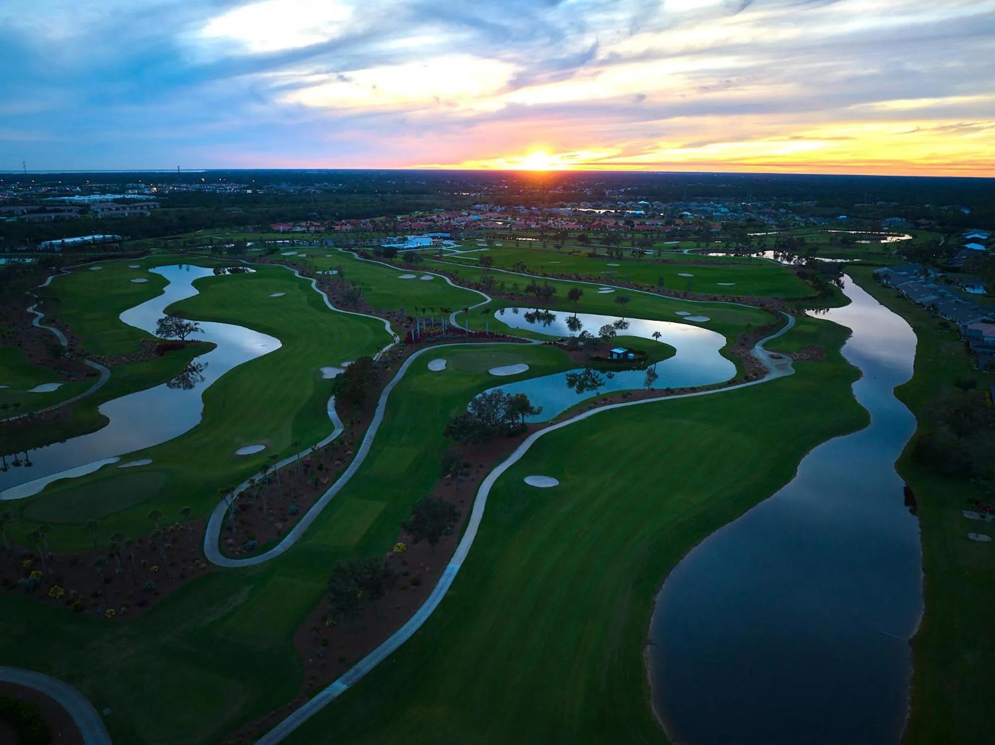 Golfcourse in Sunseeker Resort Florida Gulf Coast, Curio Collection Hilton