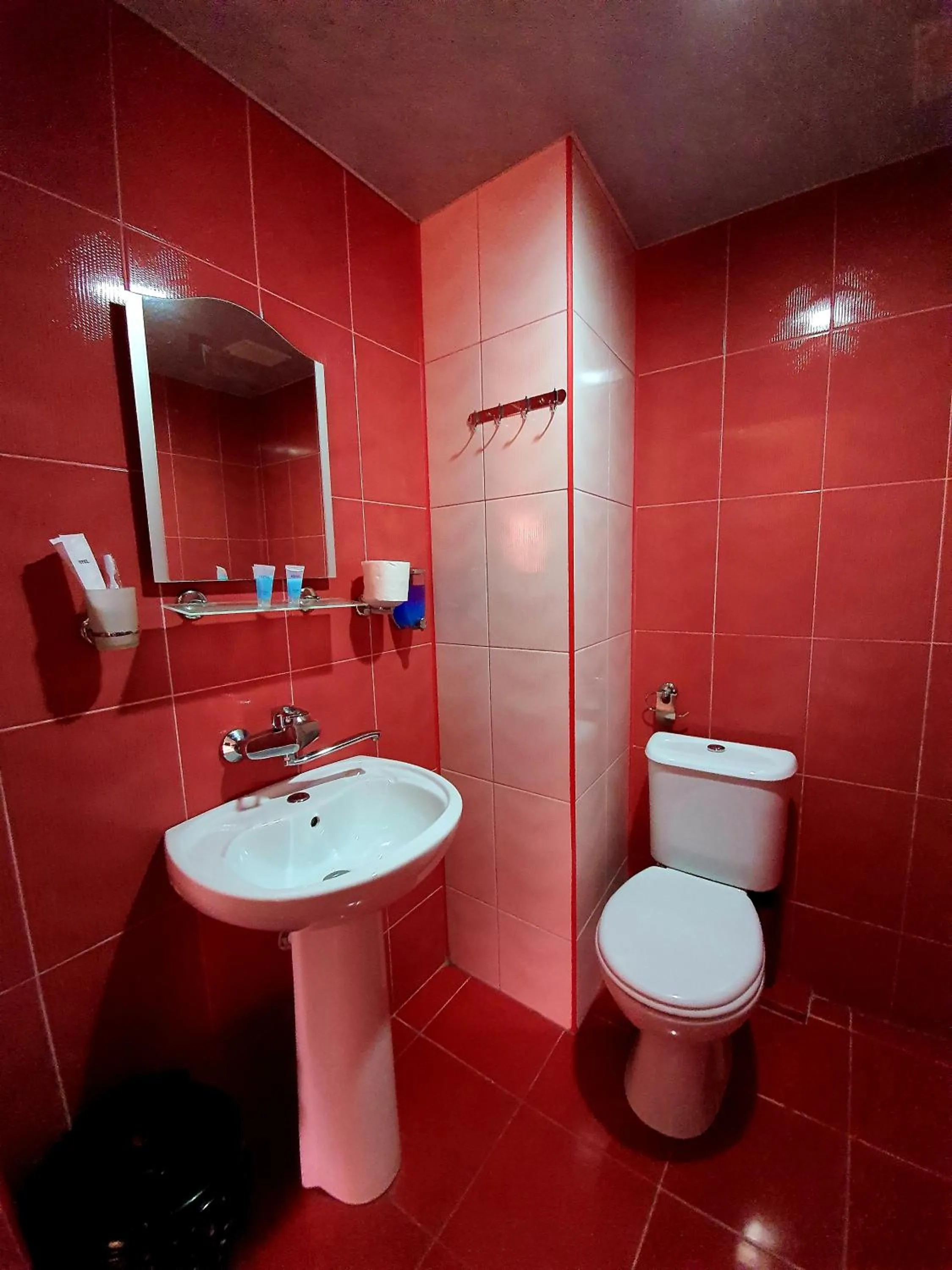 Shower in Sunrise Hotel