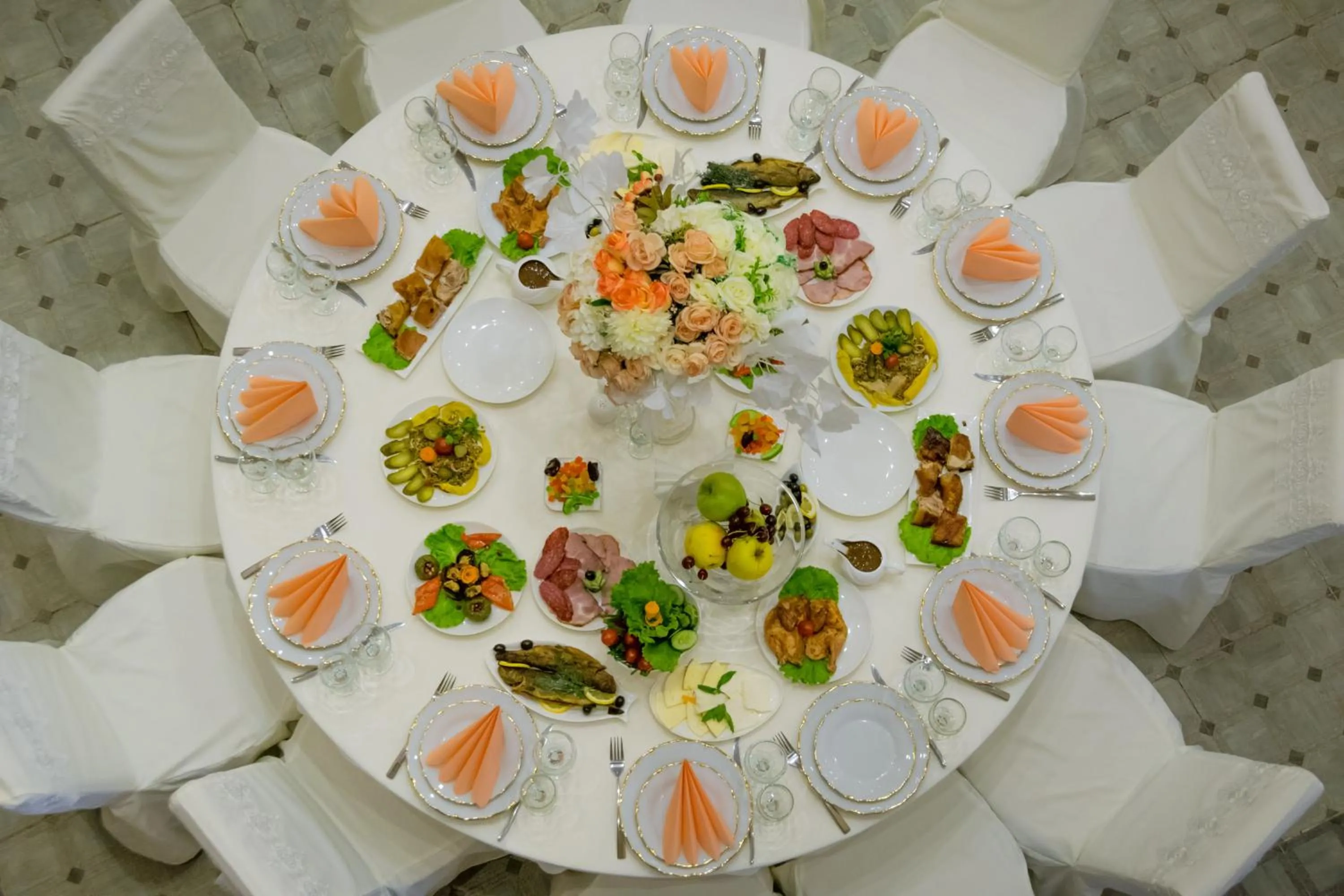 Food in Sunrise Hotel