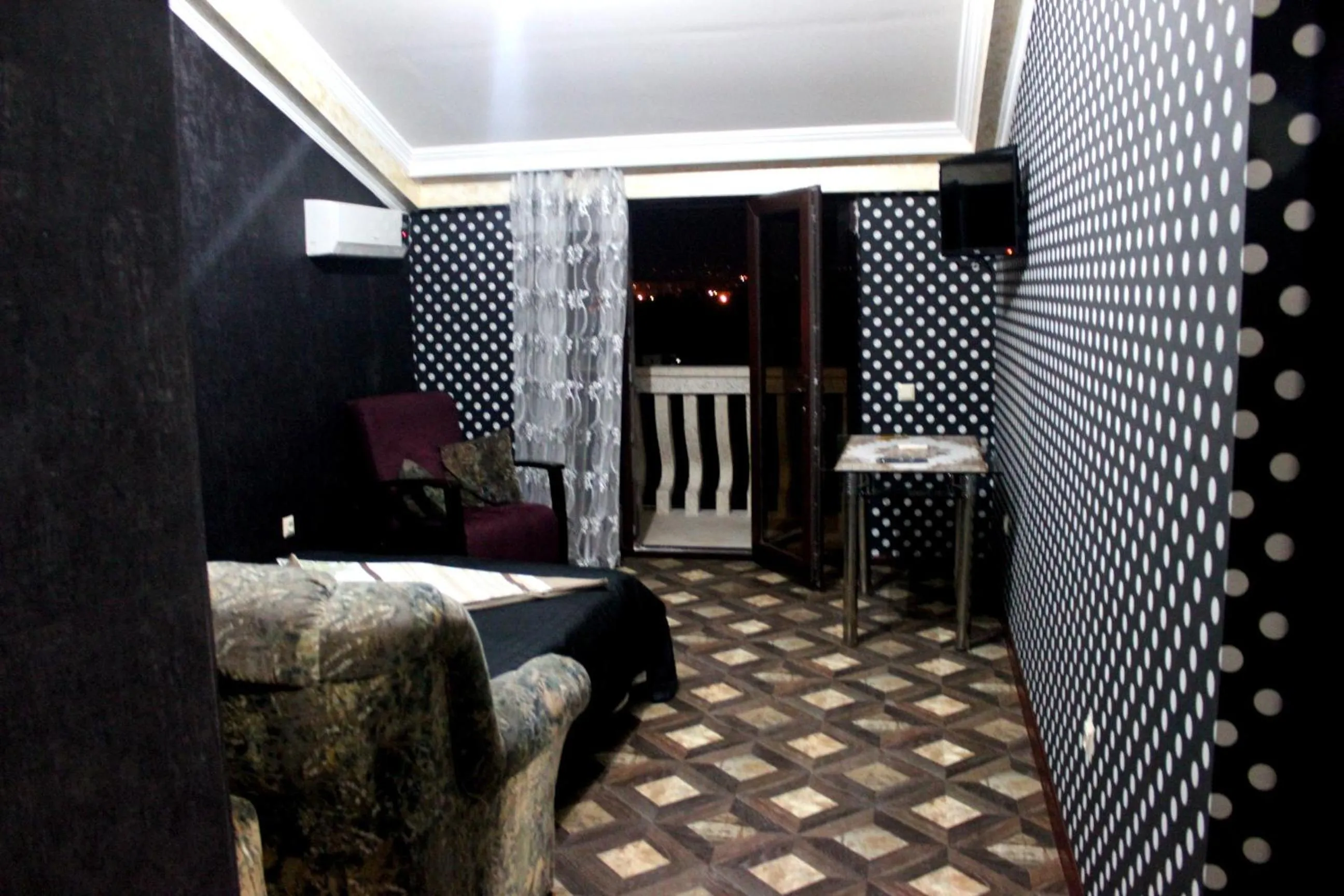 Living room in Sunrise Hotel