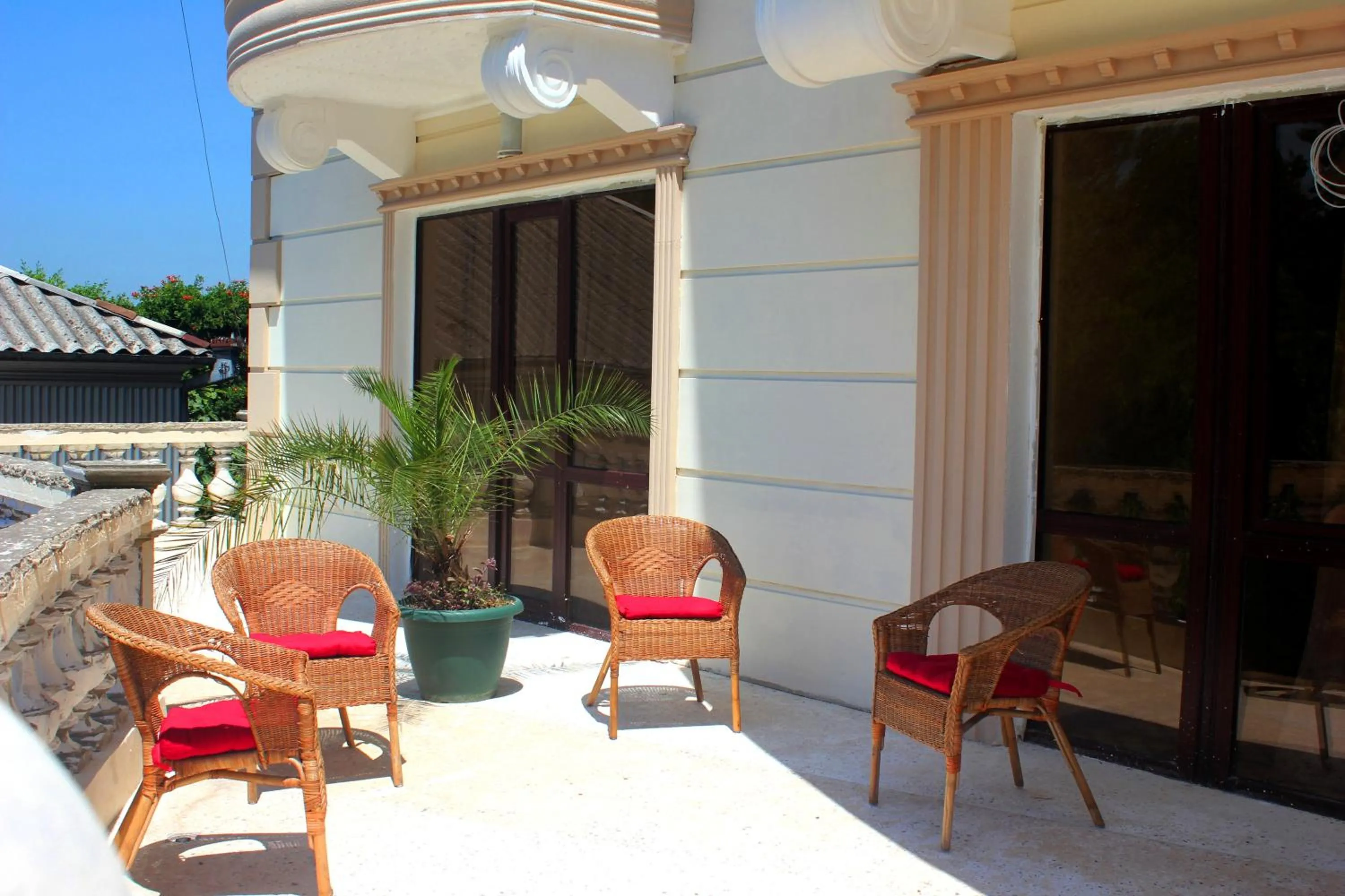Balcony/Terrace in Sunrise Hotel
